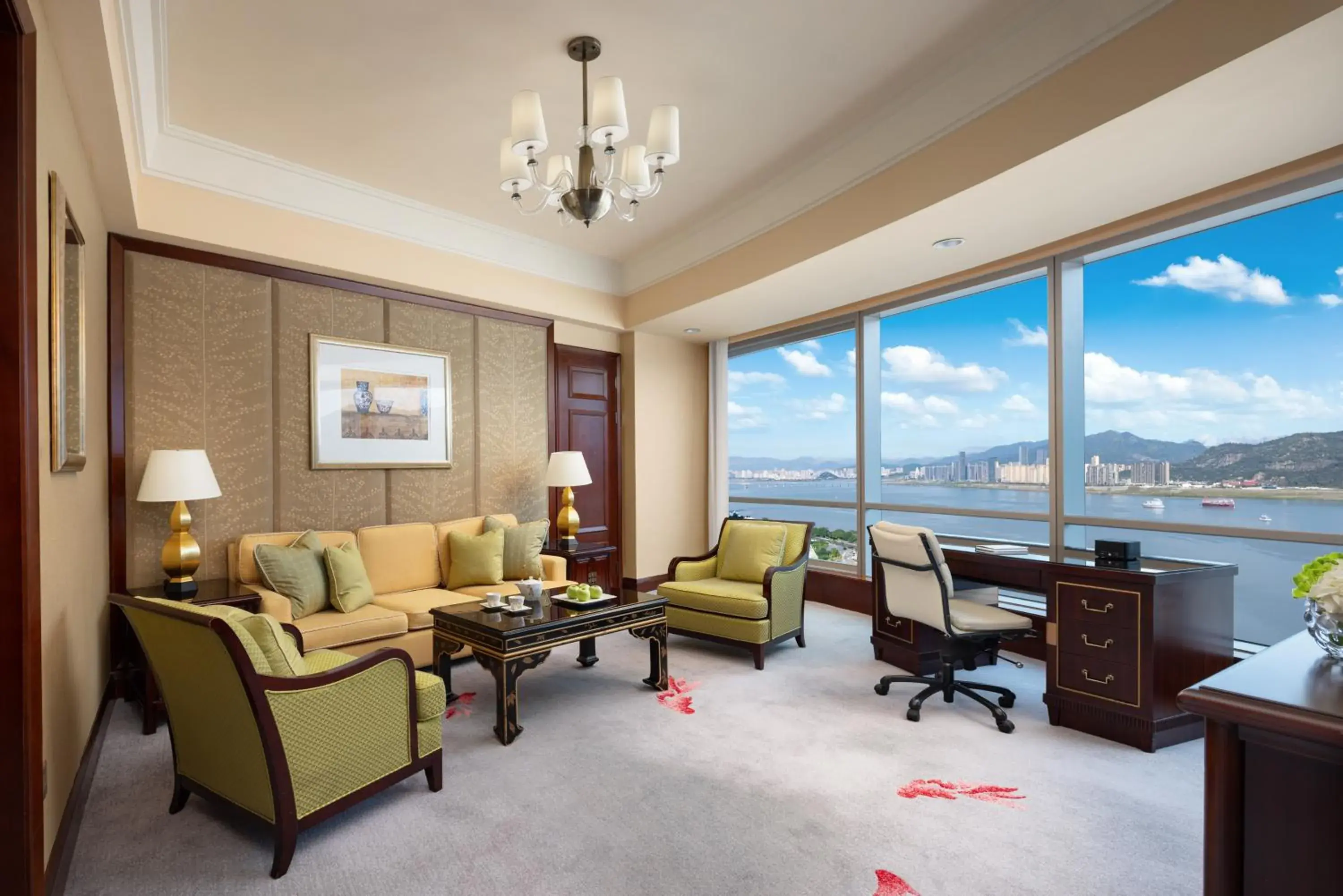 Executive Double Suite in Shangri-La Wenzhou Executive Double Suite in Shangri-La Wenzhou