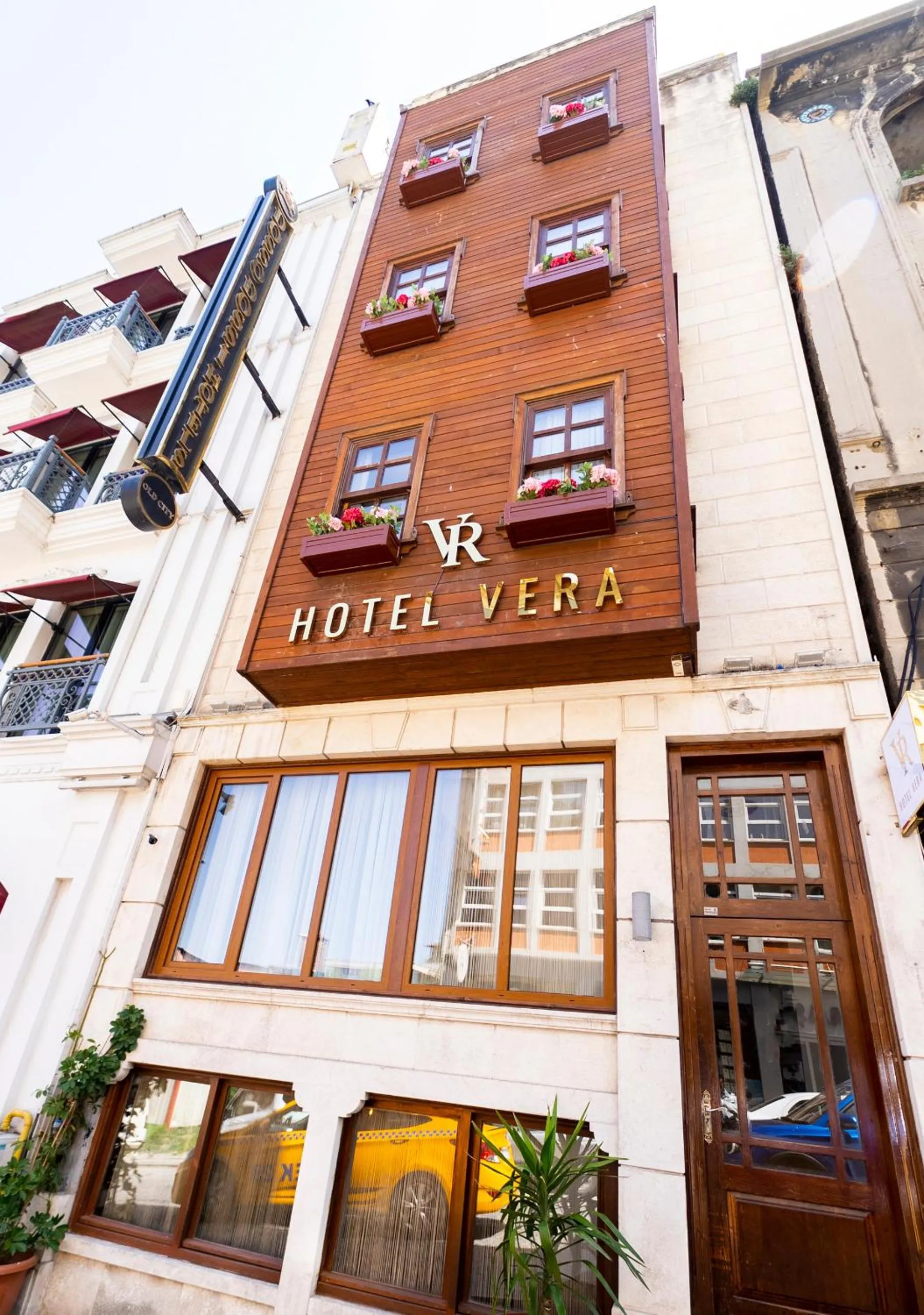 Property building in Hotel Vera