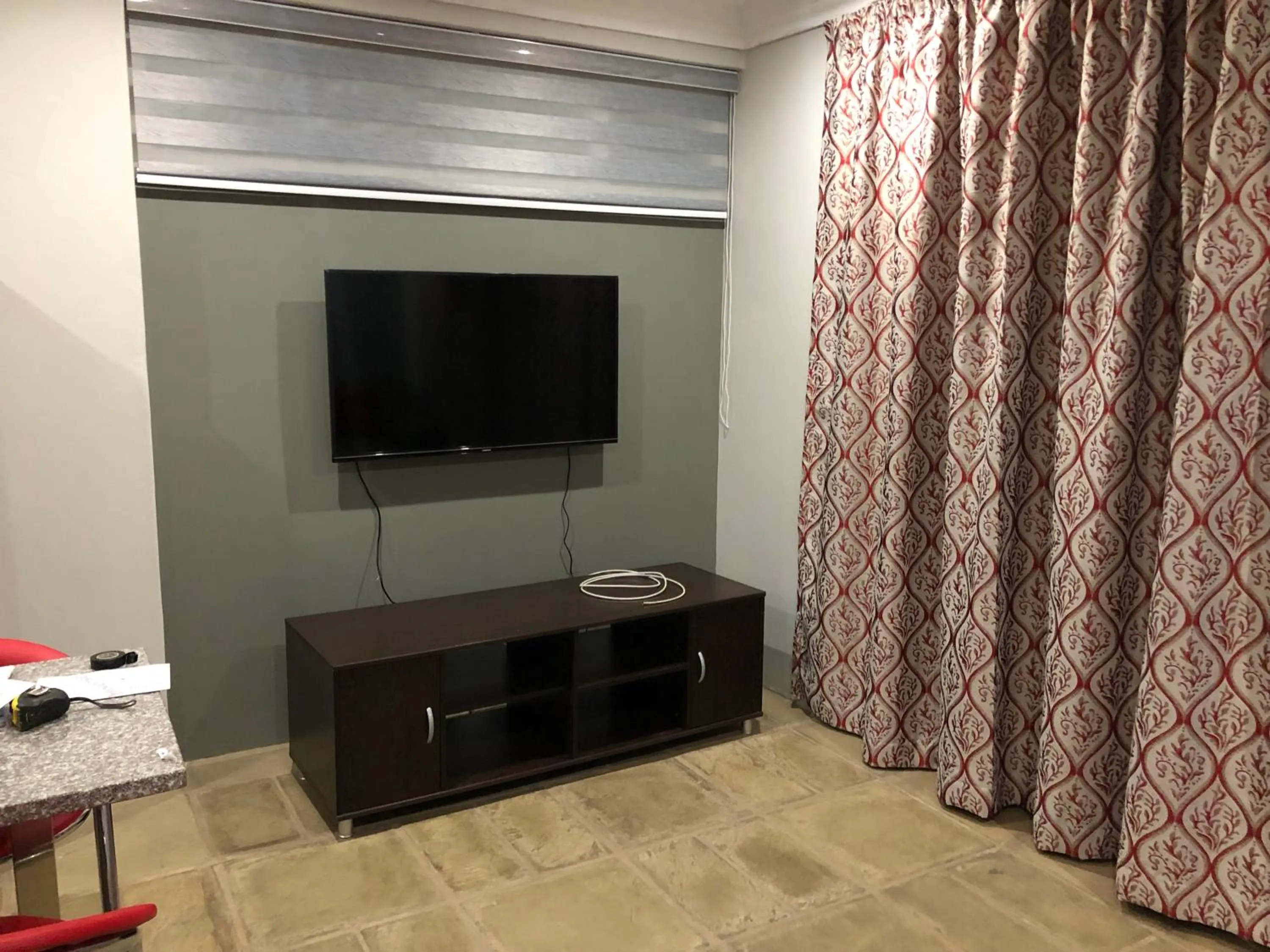 TV and multimedia in 314 on Clark Guest House