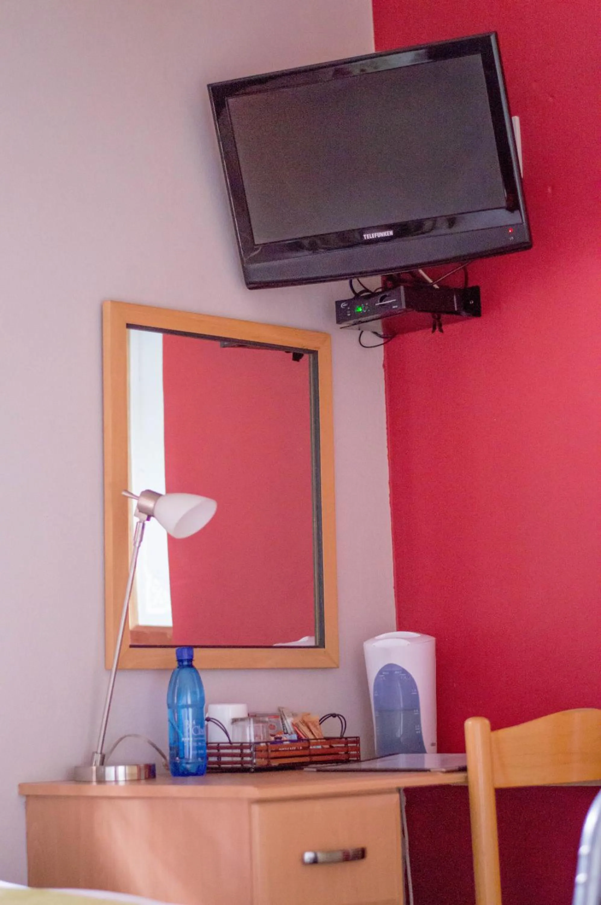 TV and multimedia in 314 on Clark Guest House