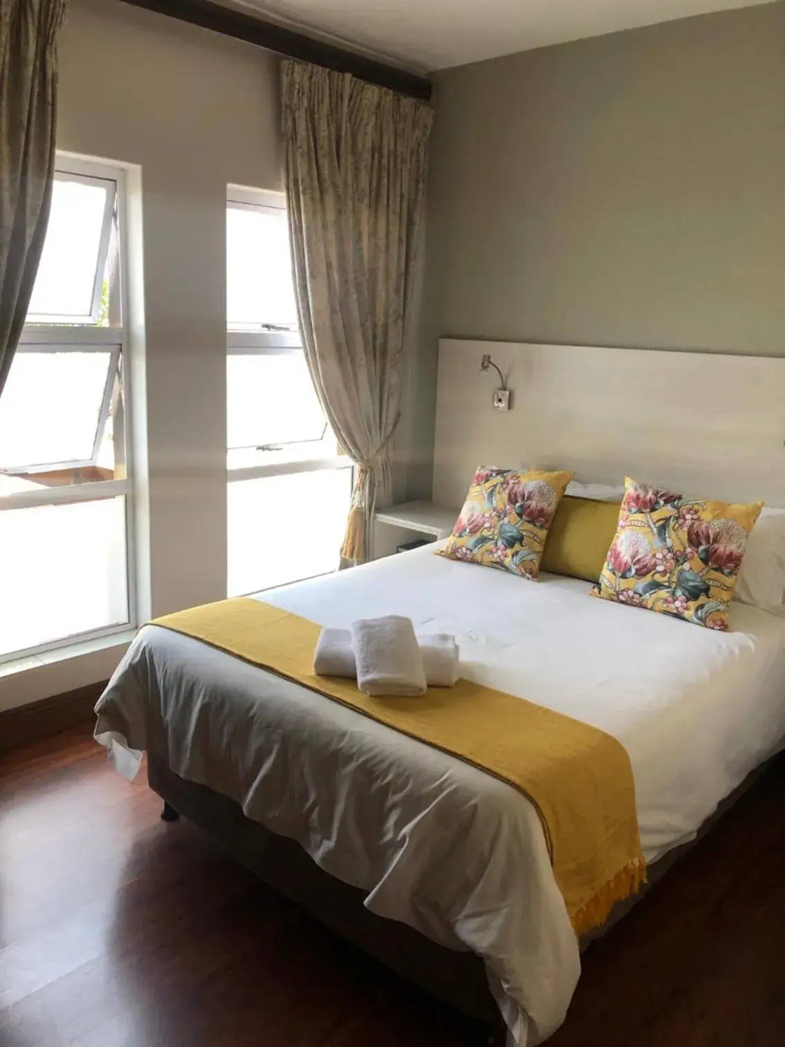 Double Room - single occupancy in 314 on Clark Guest House Double Room - single occupancy in 314 on Clark Guest House