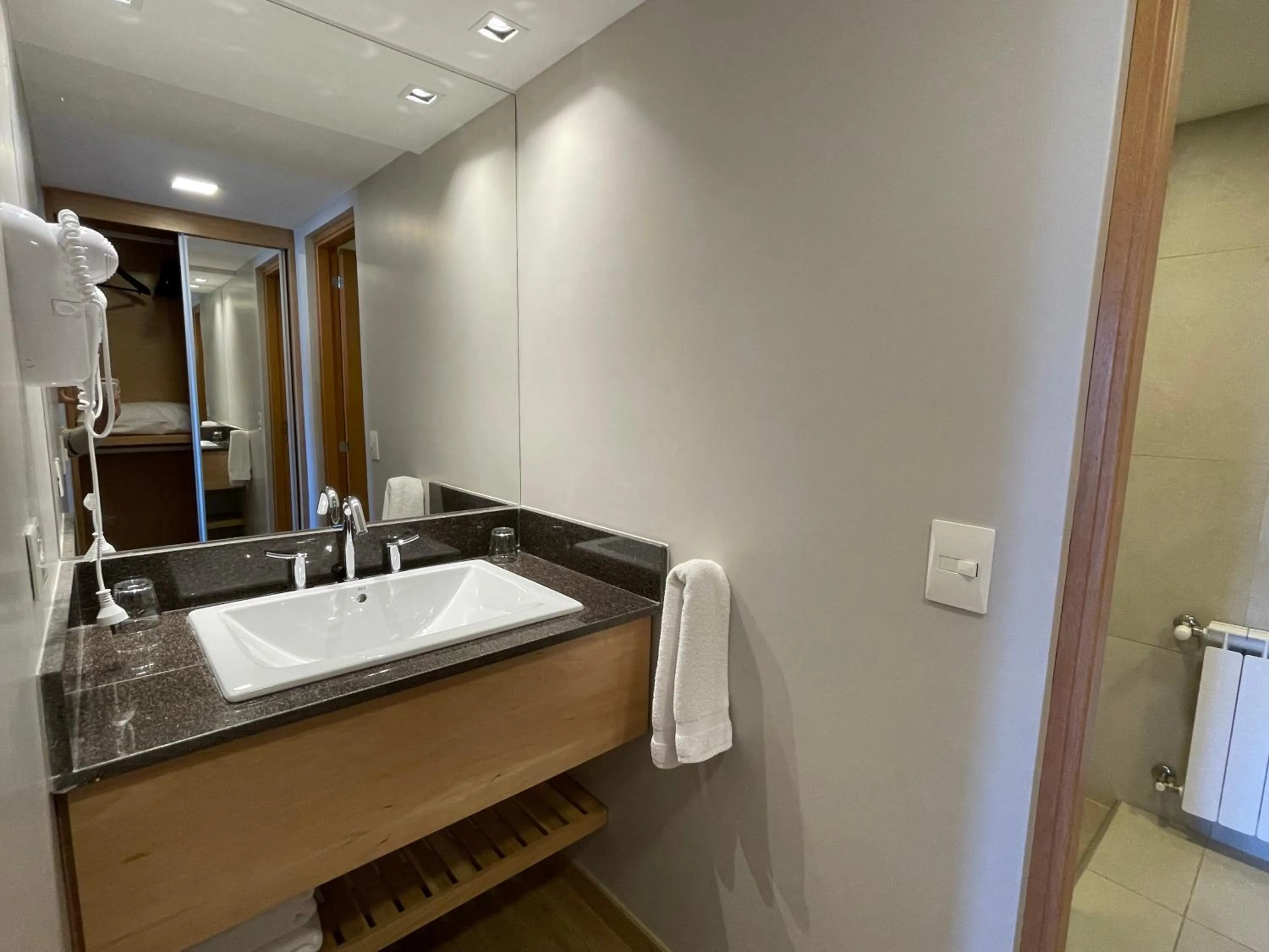 Hotel Ayres Del Nahuel