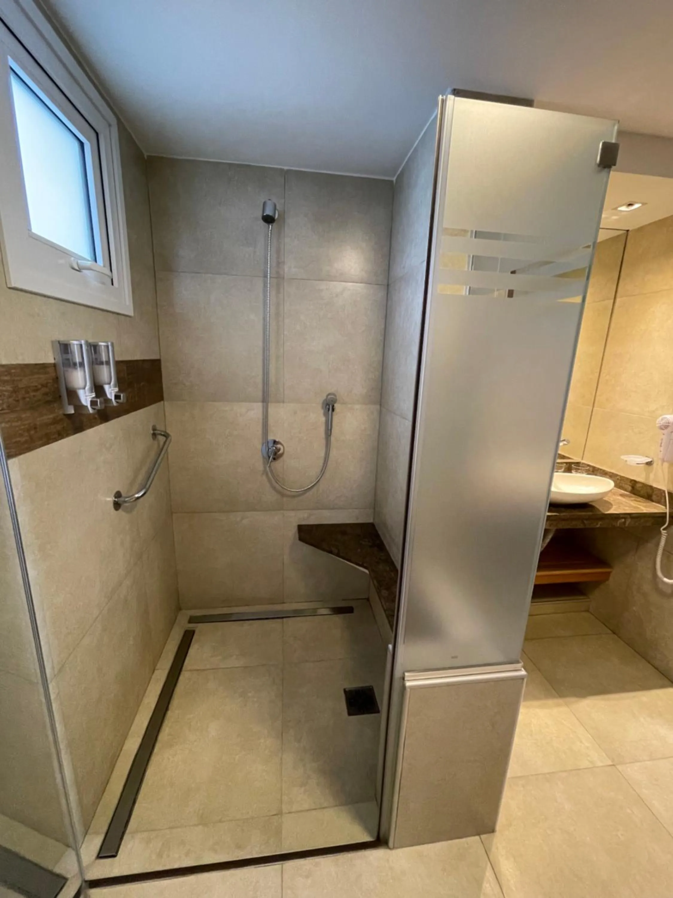 Hotel Ayres Del Nahuel