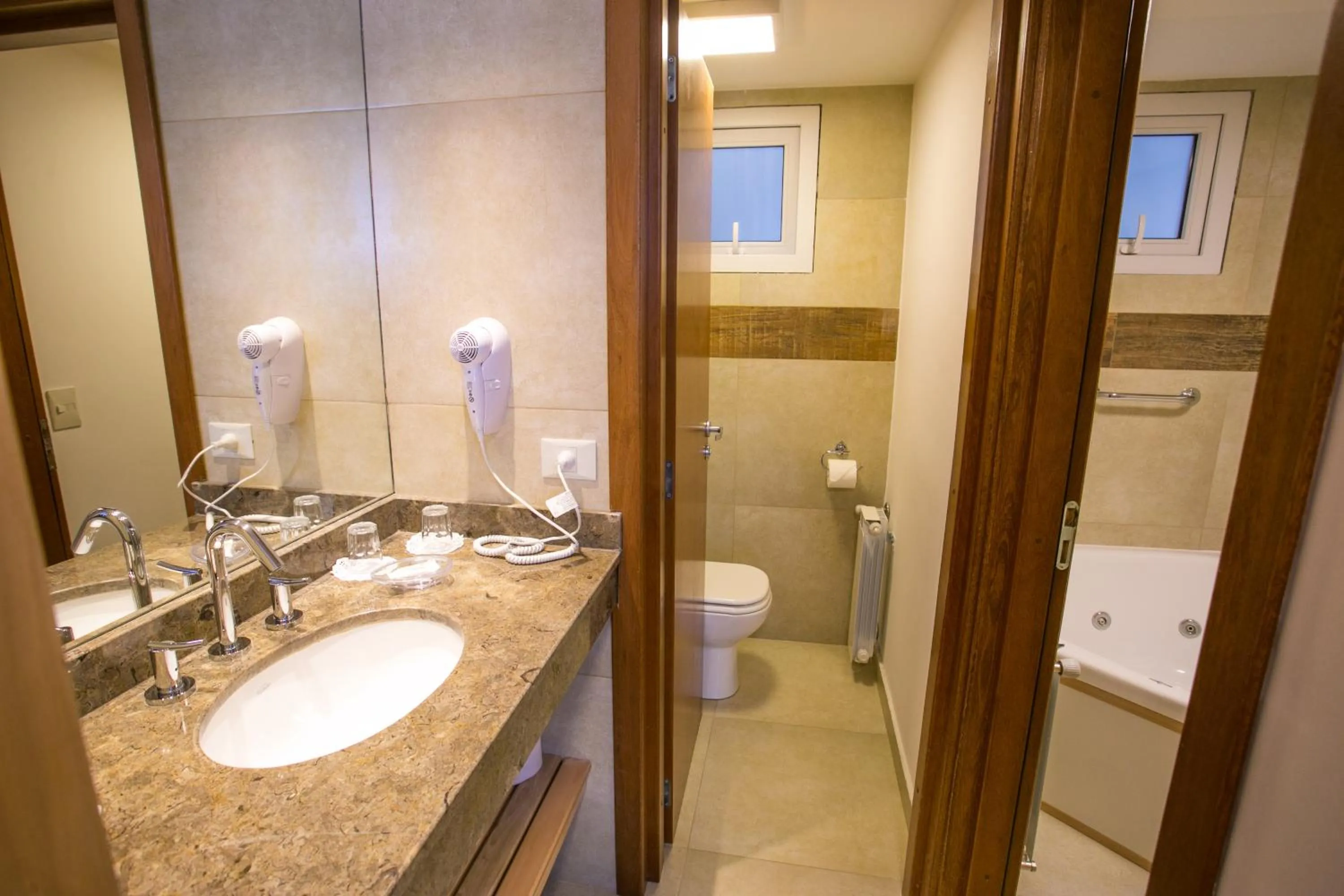 Shower in Hotel Ayres Del Nahuel