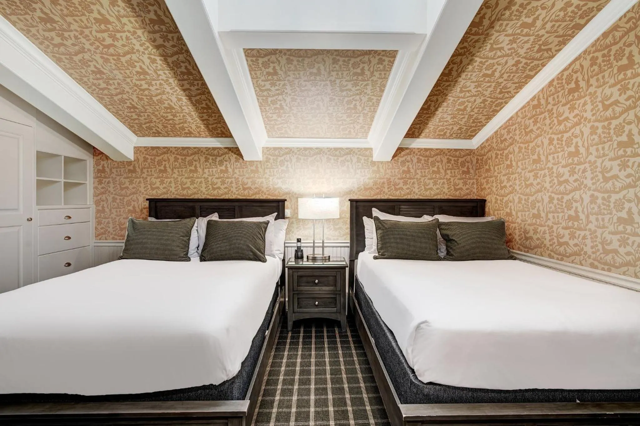 Bedroom, Bed in Lodge at Vail, A RockResort by Vail Resorts