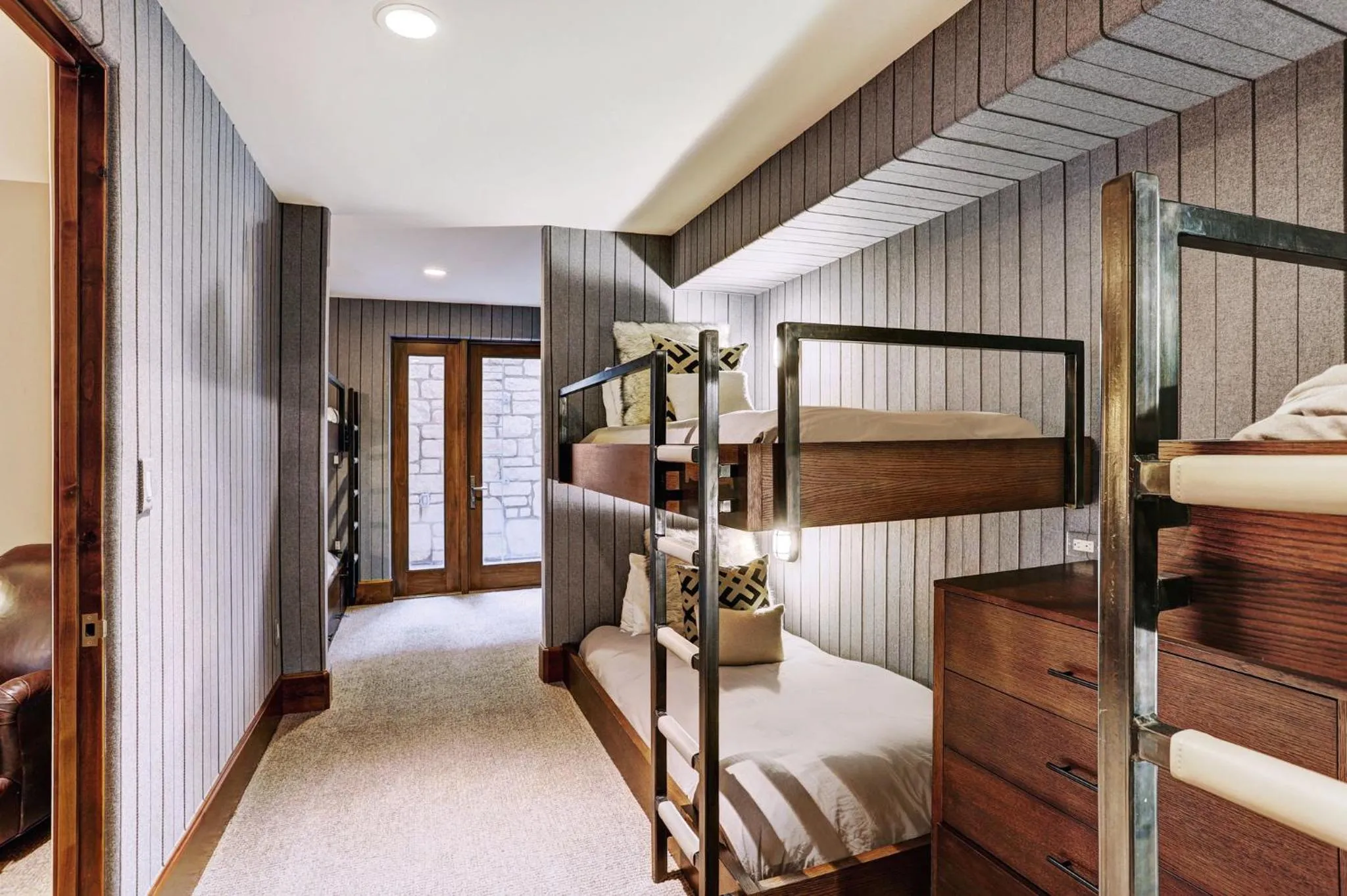 Bedroom, Bed in Lodge at Vail, A RockResort by Vail Resorts