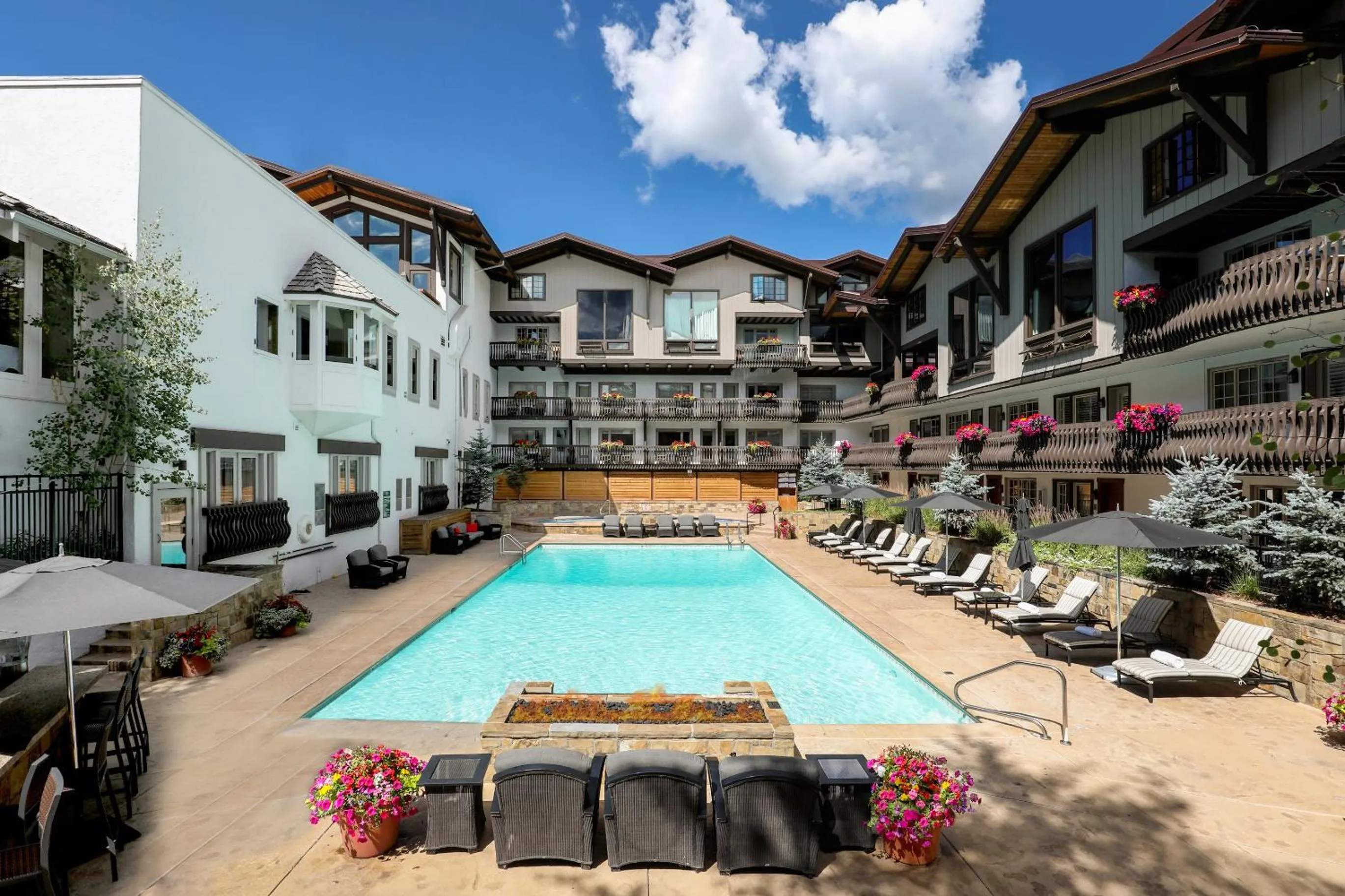 Swimming pool in Lodge at Vail, A RockResort by Vail Resorts