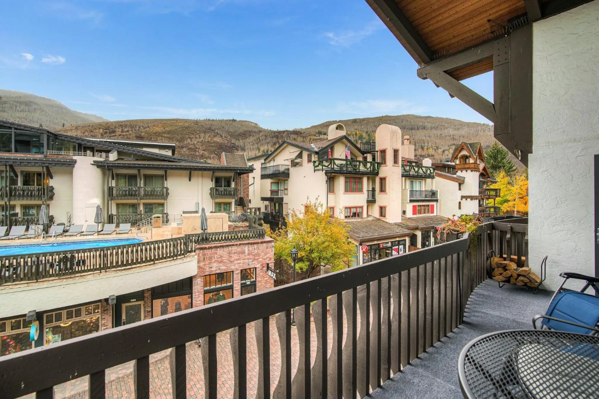 Balcony/Terrace in Lodge at Vail, A RockResort by Vail Resorts