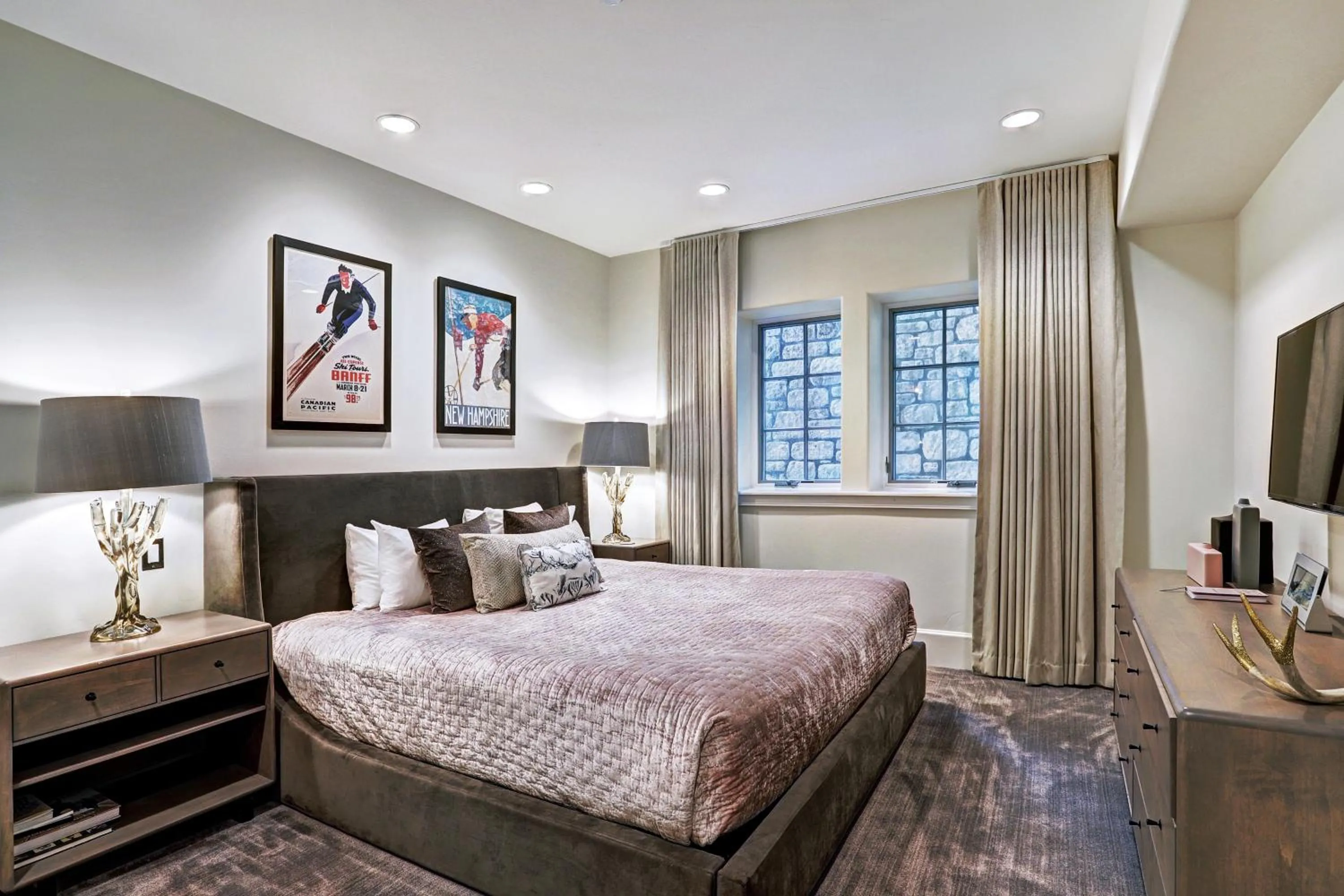 Bed in Lodge at Vail, A RockResort by Vail Resorts