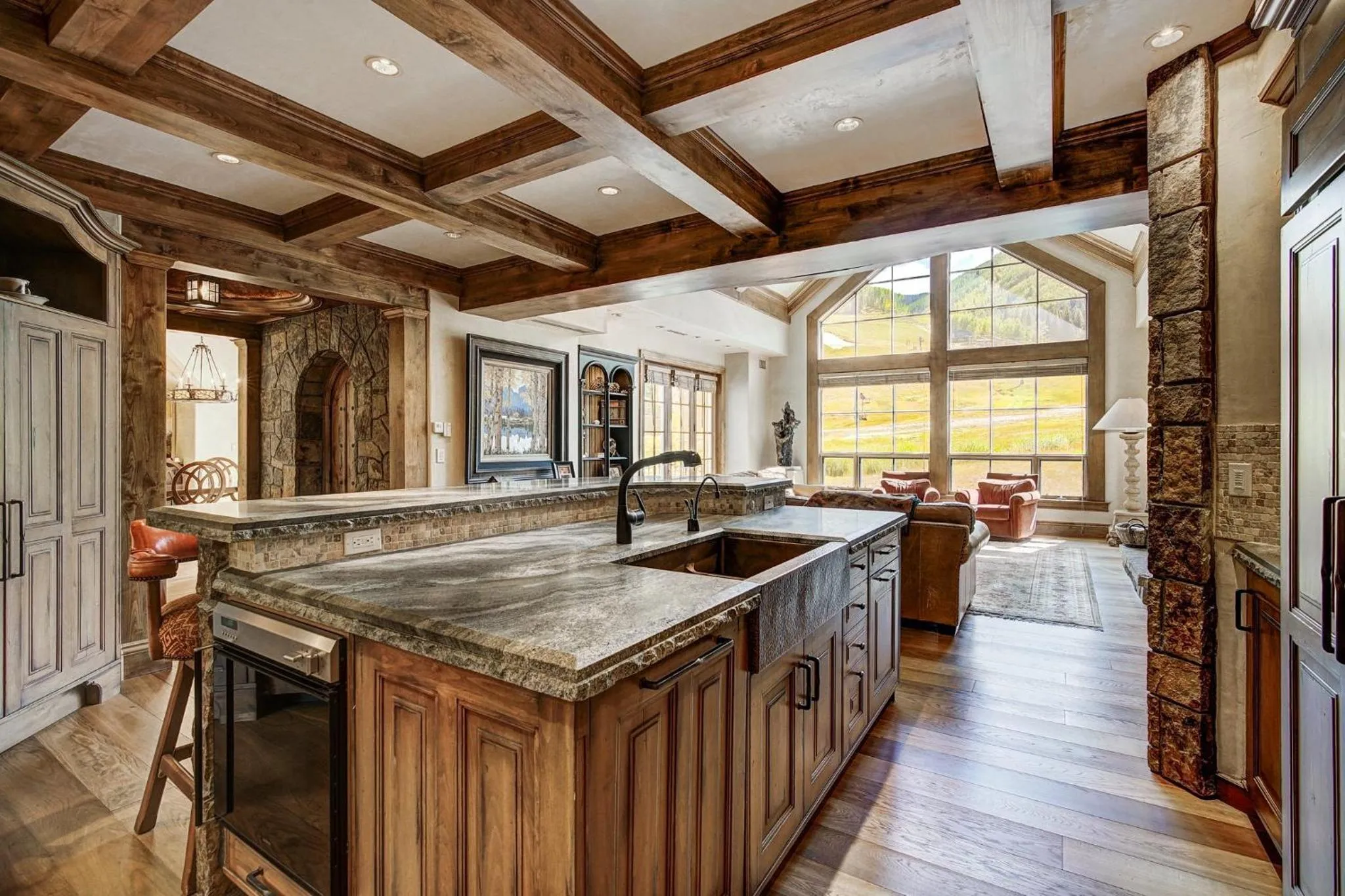 Kitchen or kitchenette in Lodge at Vail, A RockResort by Vail Resorts