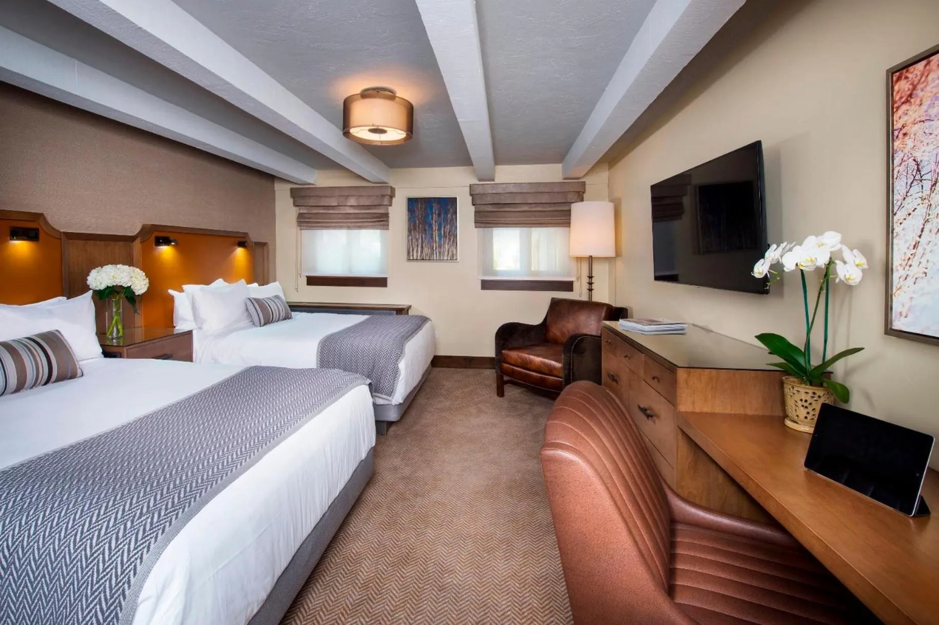 Bedroom, Bed in Lodge at Vail, A RockResort by Vail Resorts