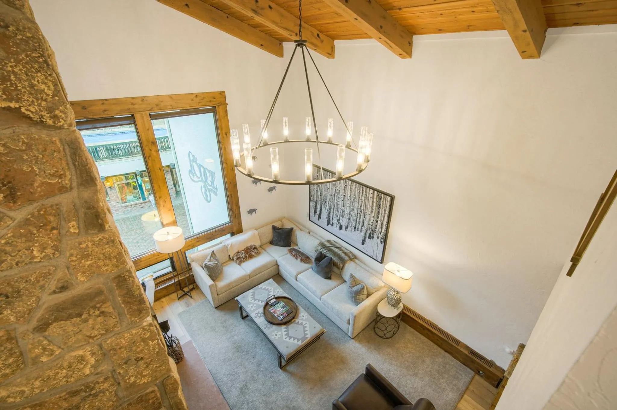 Living room in Lodge at Vail, A RockResort by Vail Resorts