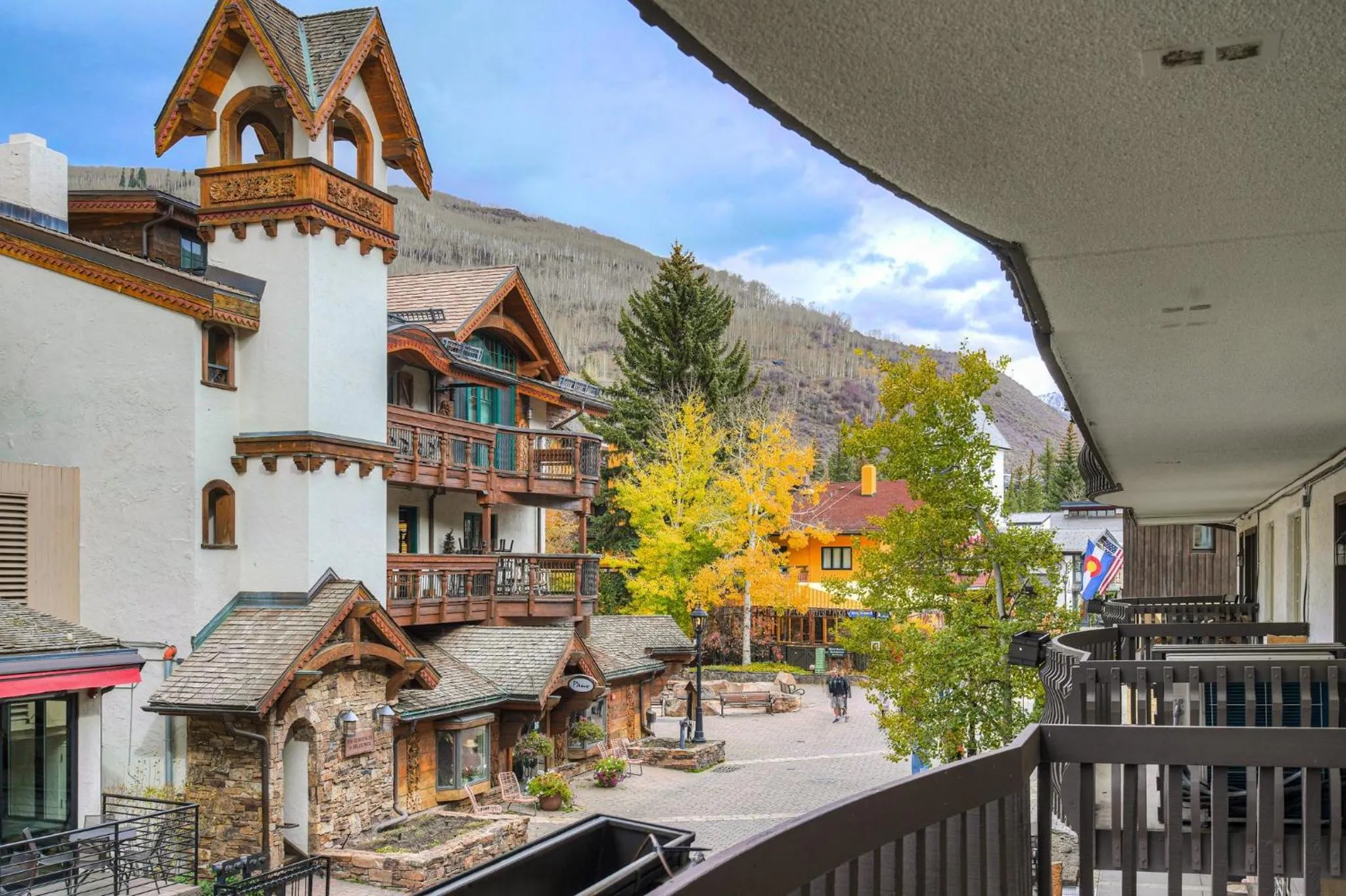 Property building in Lodge at Vail, A RockResort by Vail Resorts