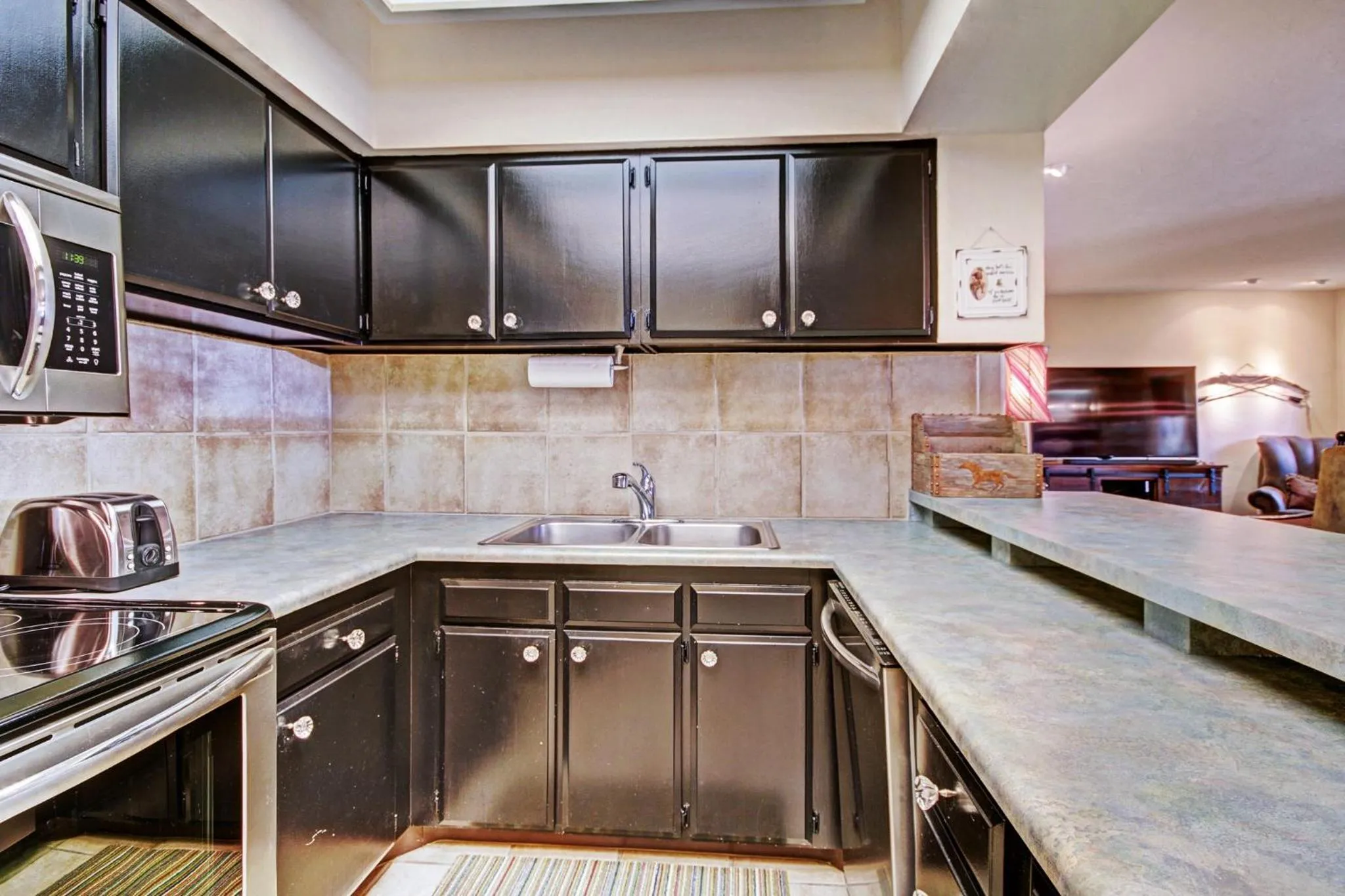 Kitchen or kitchenette in Lodge at Vail, A RockResort by Vail Resorts