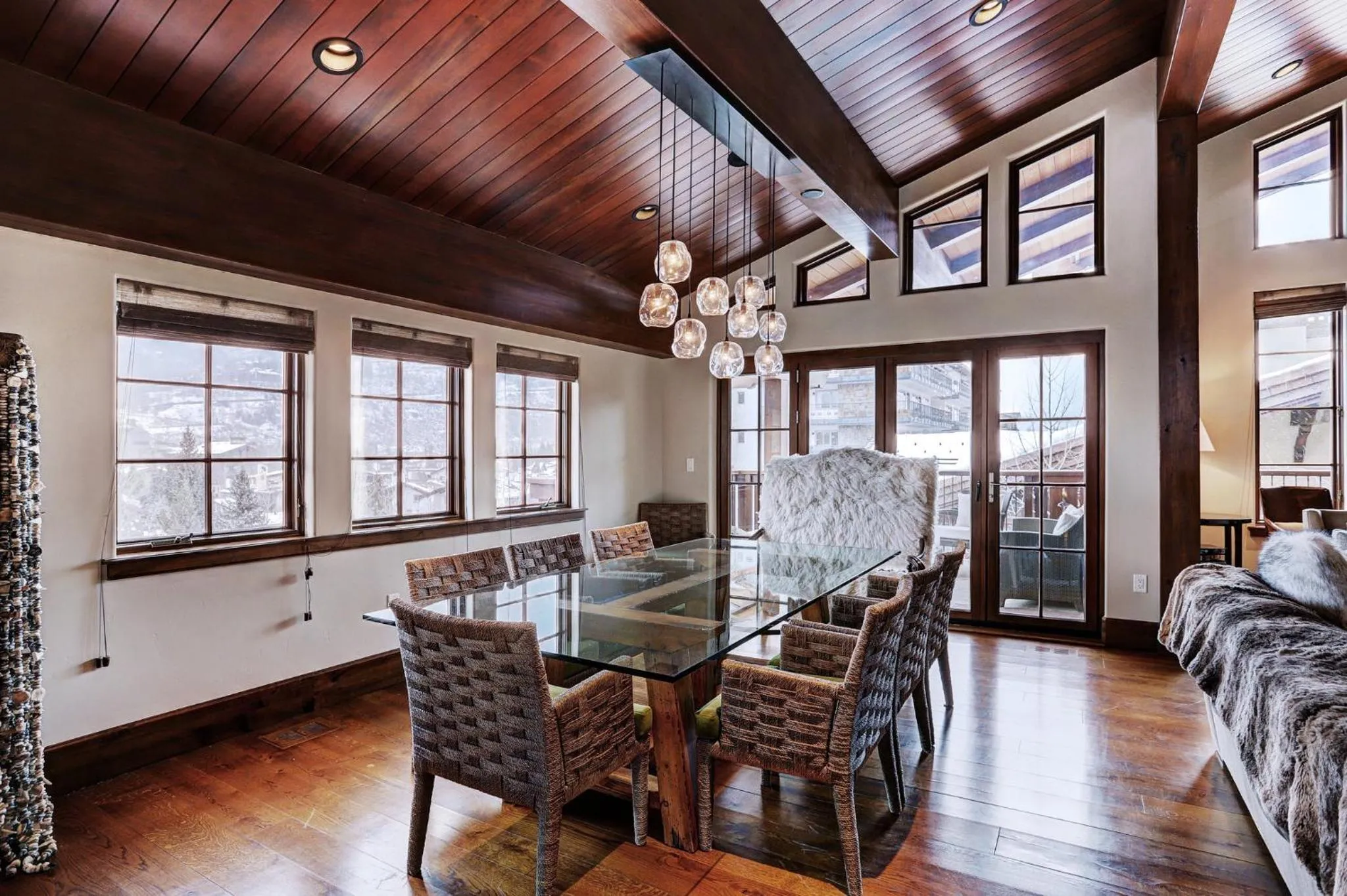 Living room in Lodge at Vail, A RockResort by Vail Resorts