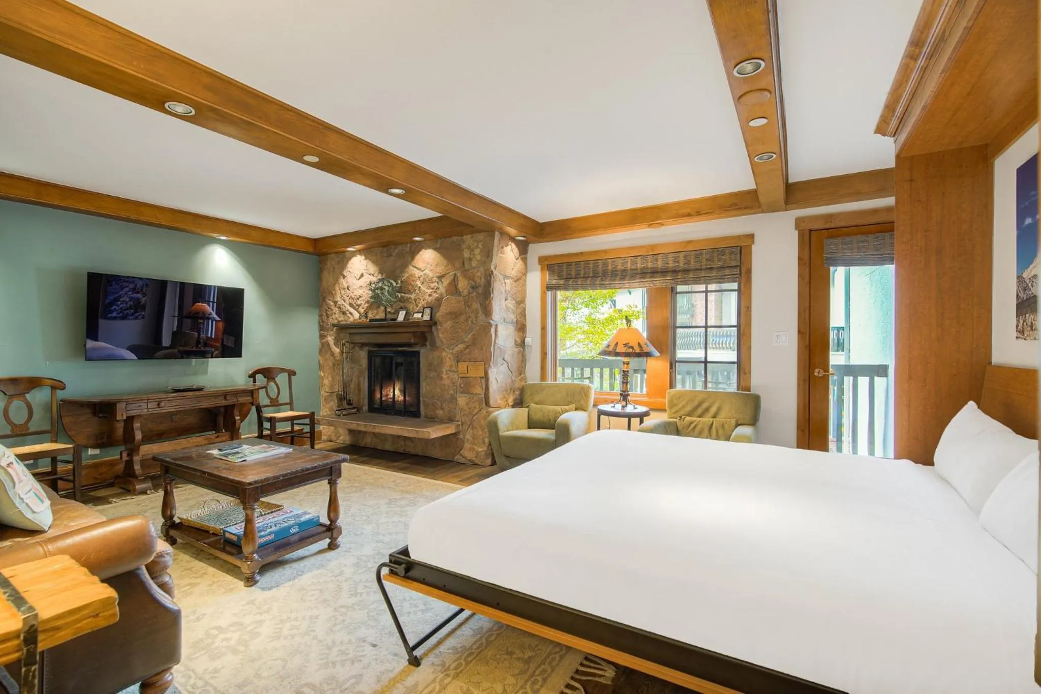 Bedroom, Bed in Lodge at Vail, A RockResort by Vail Resorts