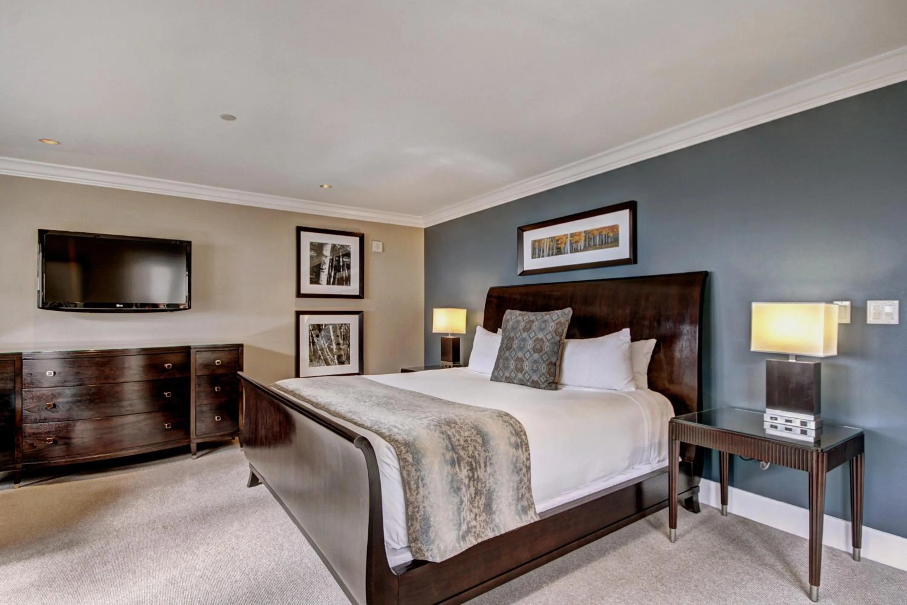 Bed in Lodge at Vail, A RockResort by Vail Resorts