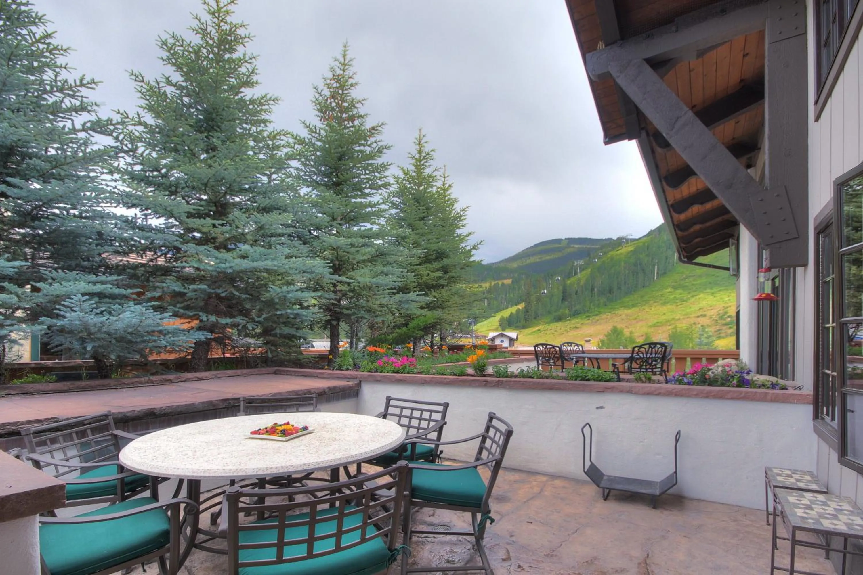 Balcony/Terrace in Lodge at Vail, A RockResort by Vail Resorts