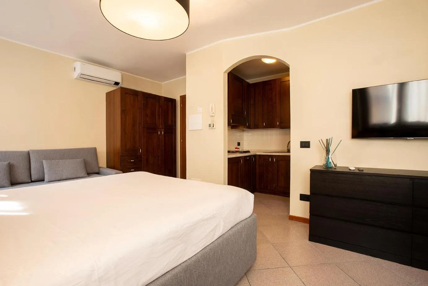 Bed in Antico Pozzo Apartment