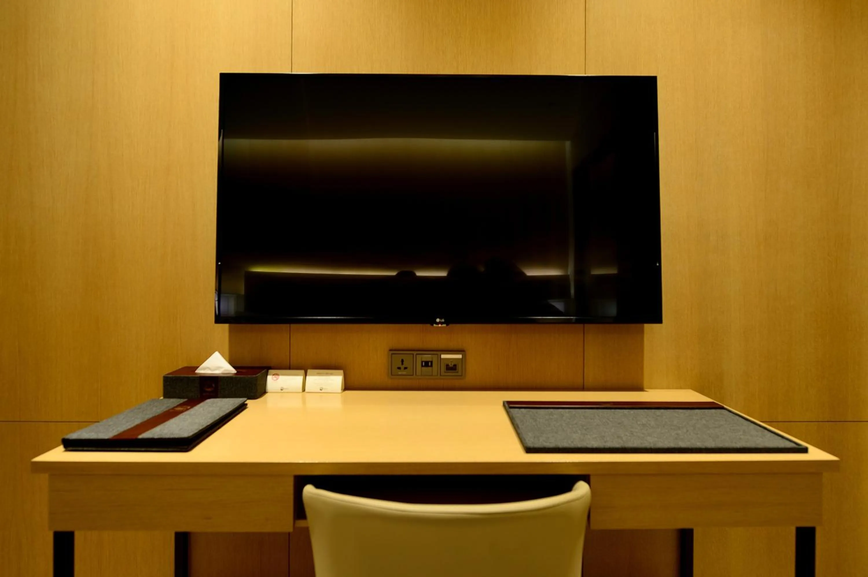 Midas Hotel & Resort