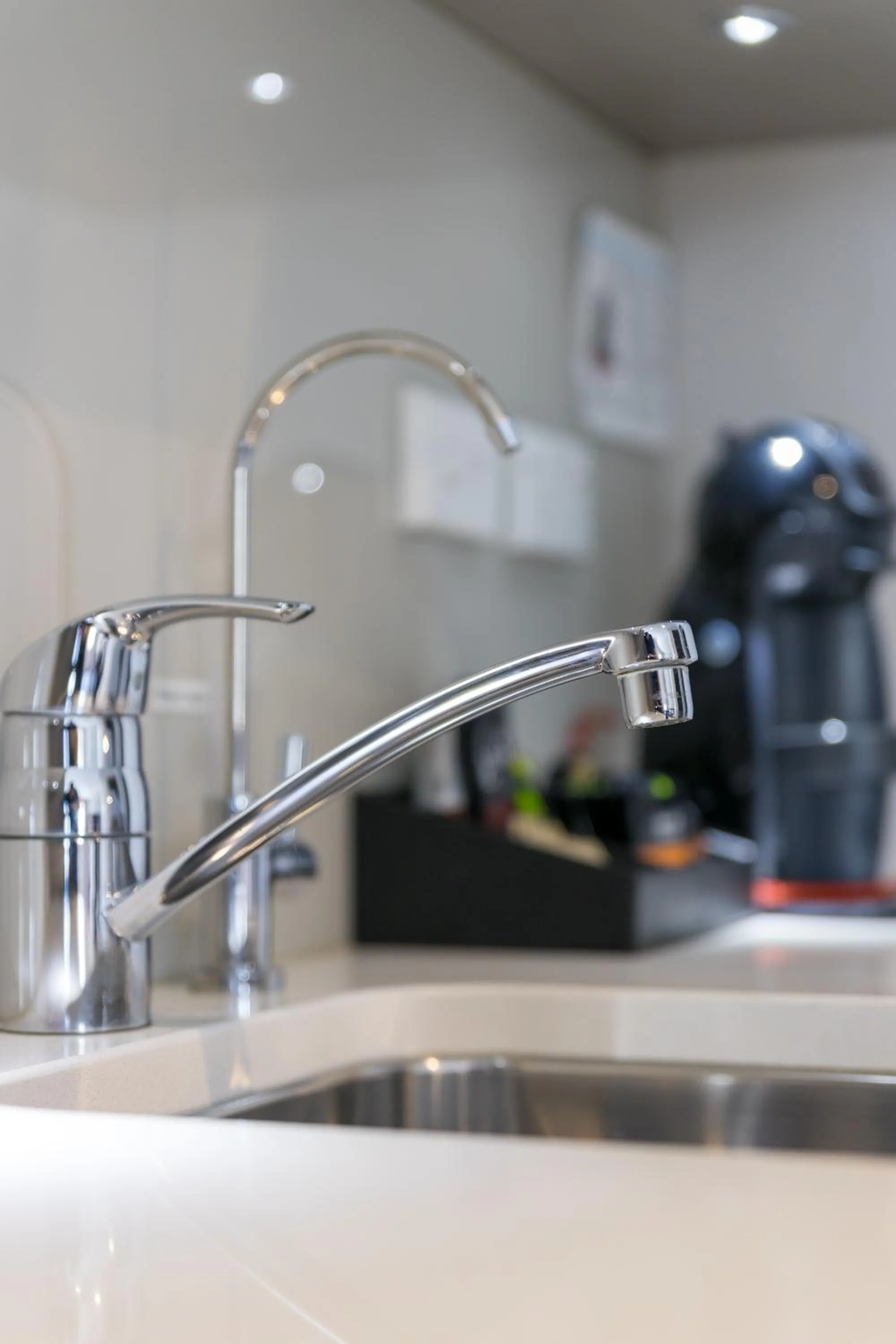 Kitchen or kitchenette in Century Park