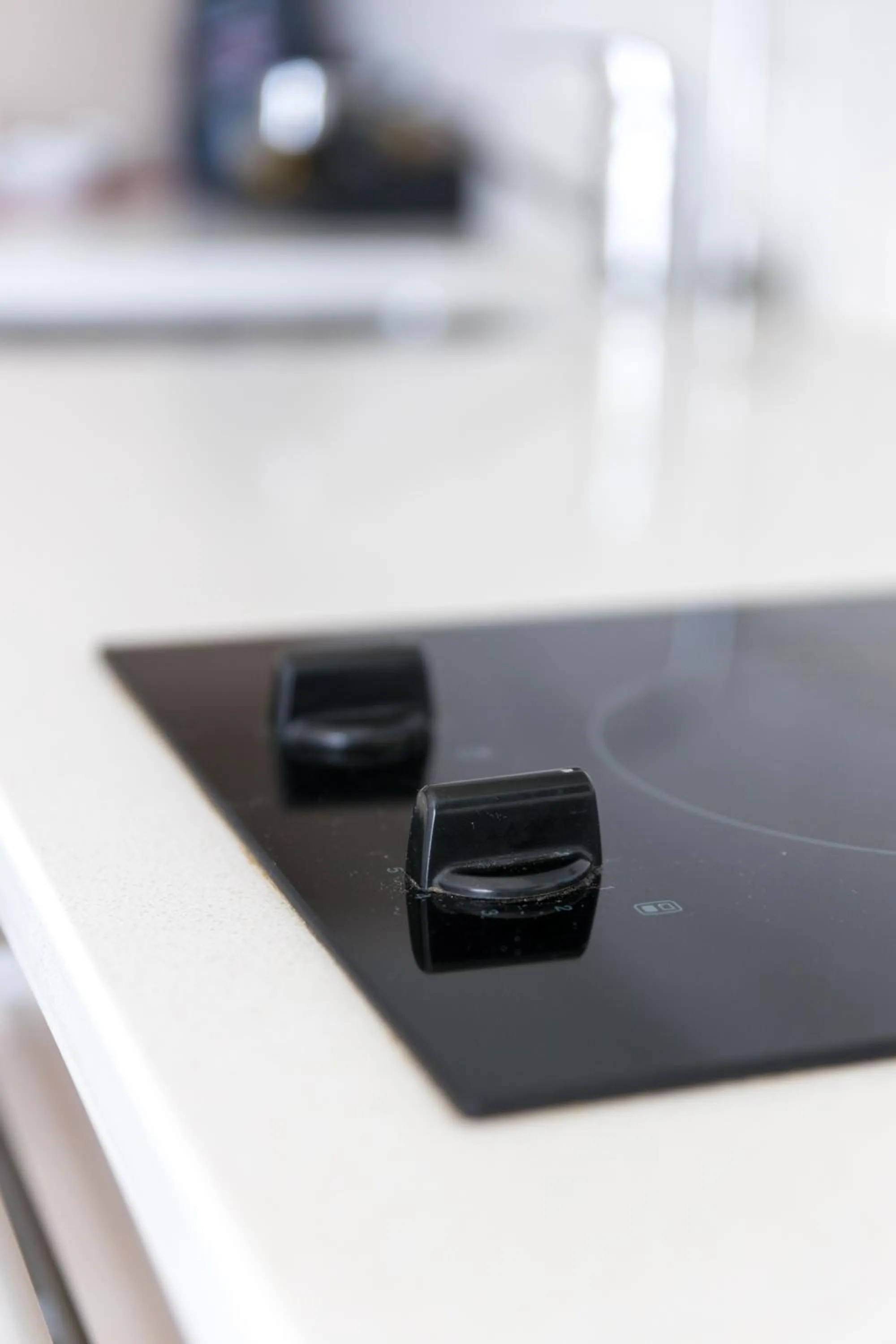 Kitchen or kitchenette in Century Park