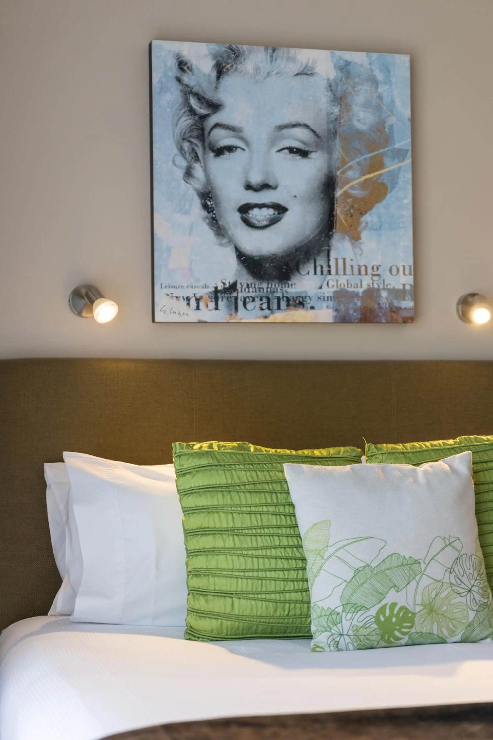 Decorative detail, Bed in Century Park