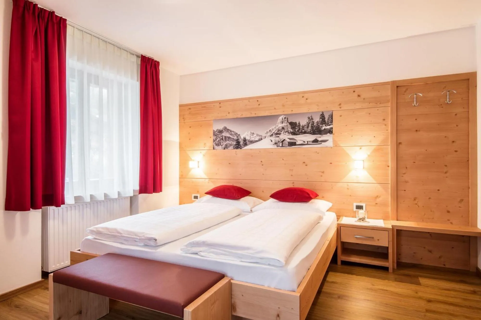 Bedroom, Bed in Garnì Piz da L'Ander