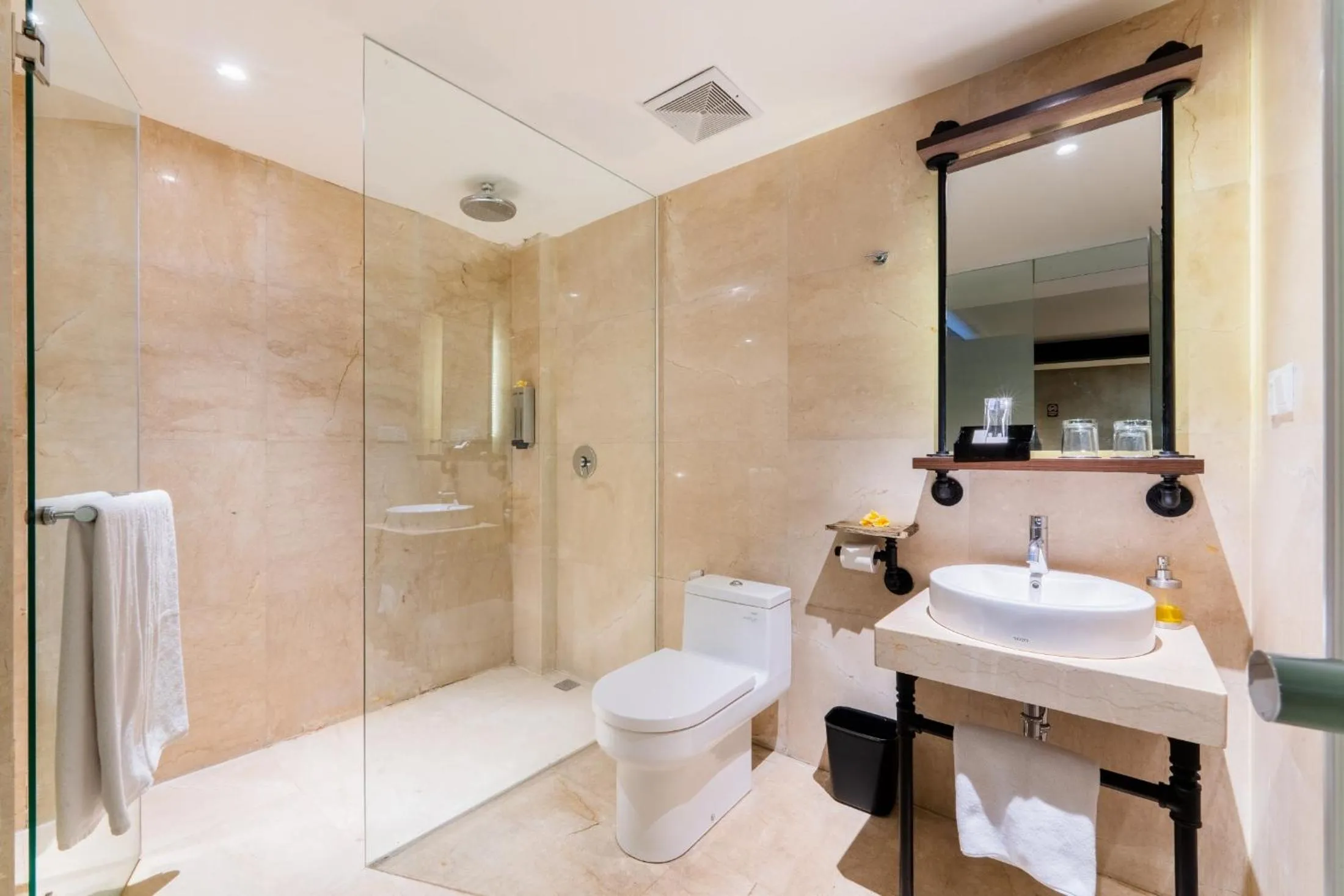 Toilet in Stark Boutique Hotel and Spa