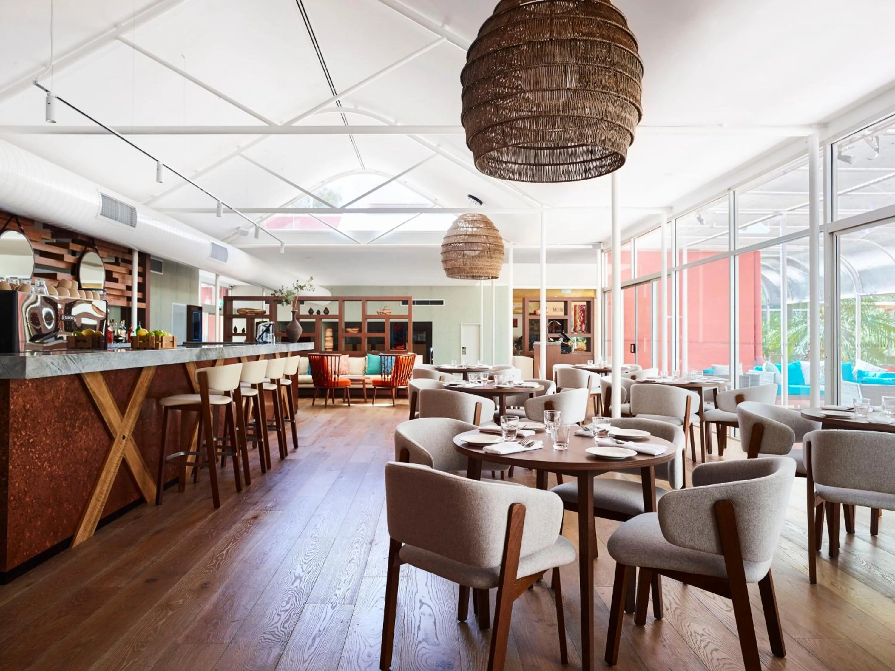 Restaurant/places to eat in Desert Gardens Hotel