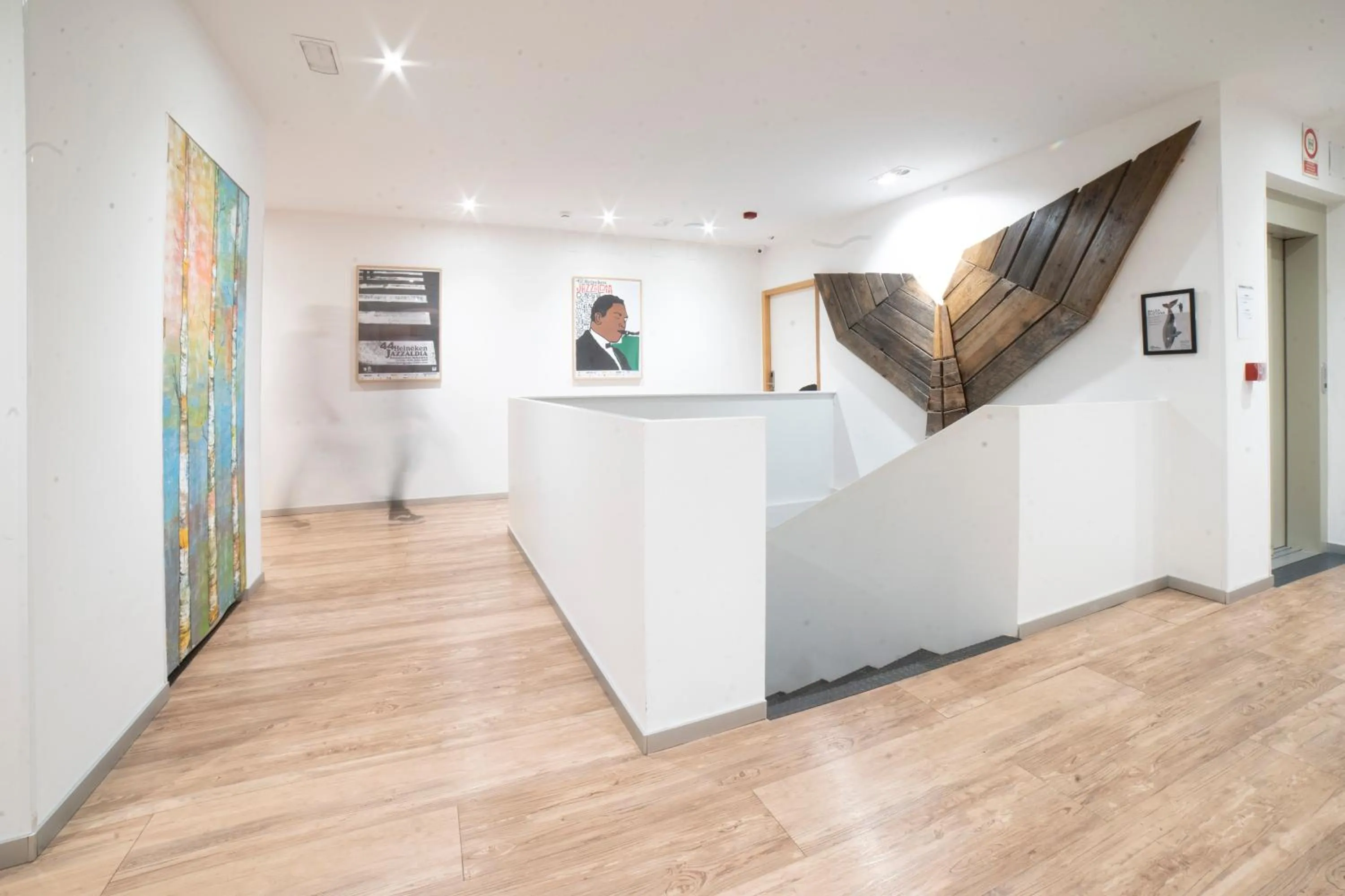 Area and facilities in Koba Hostel