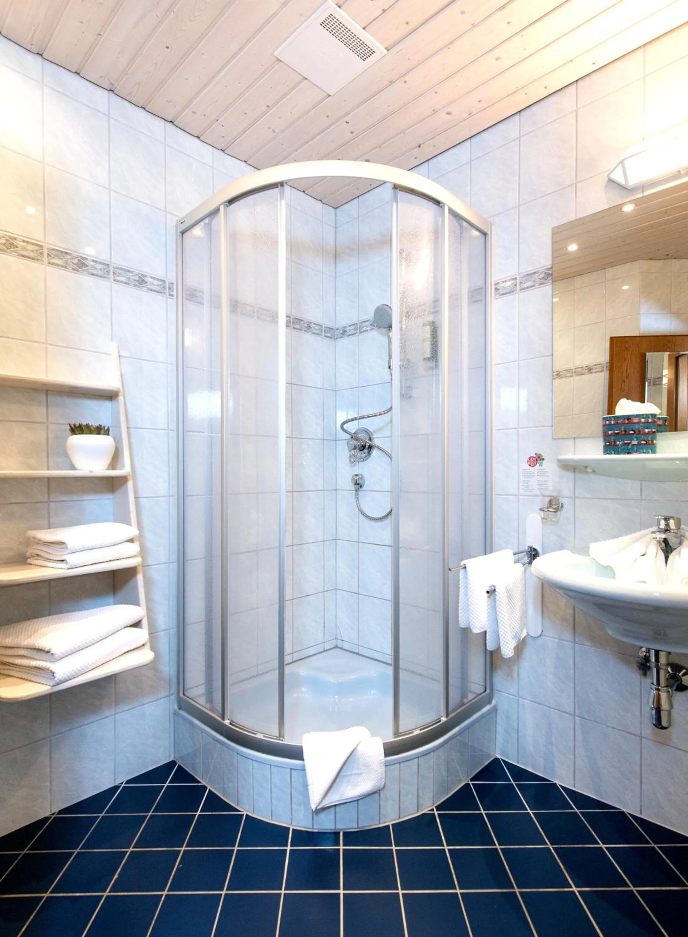 Photo of the whole room in Die WUNDER s Ferienpension