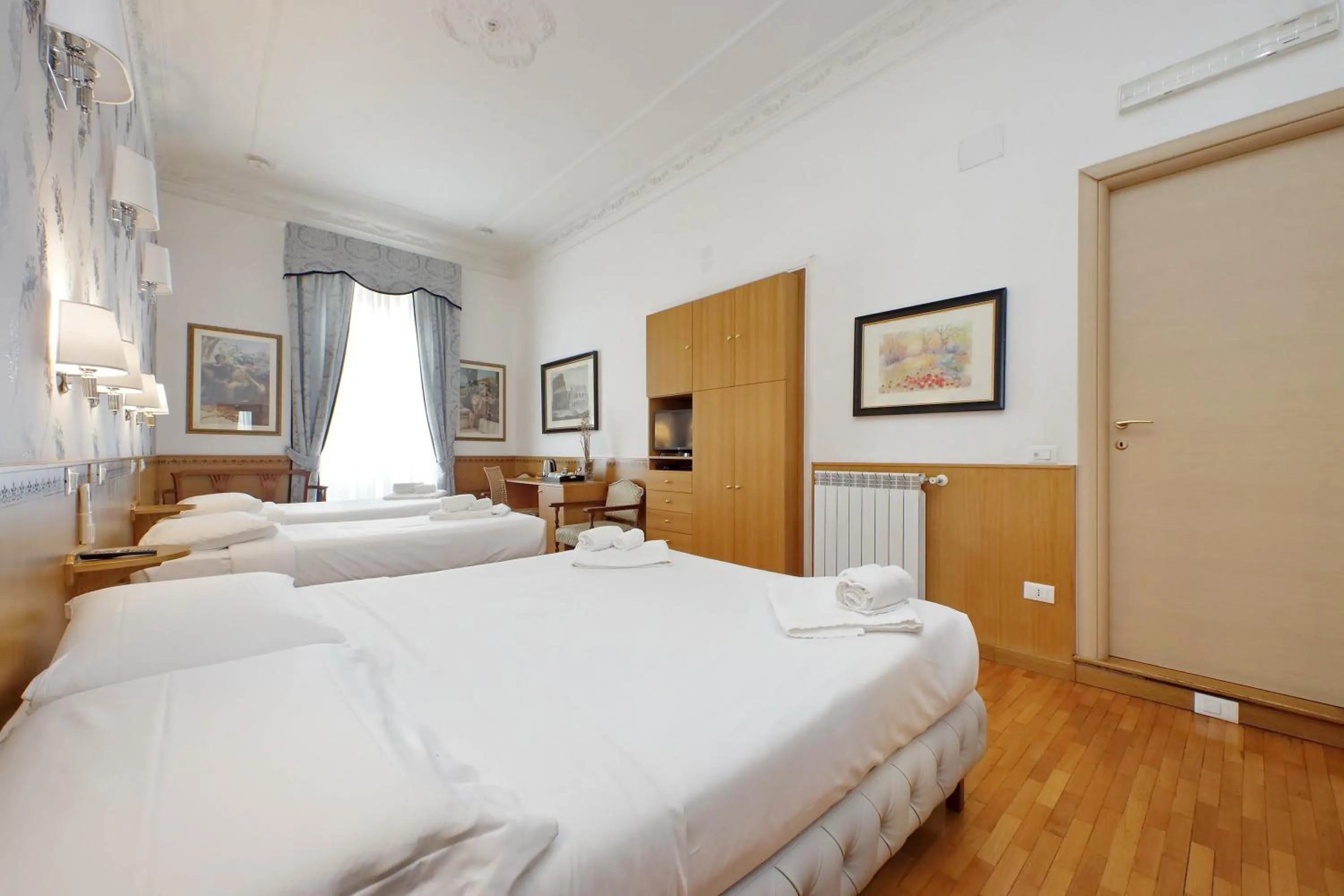 Bed in Sonnino Suite