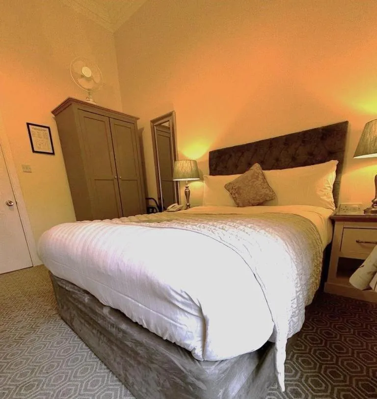 Bed in Waterloo Lodge