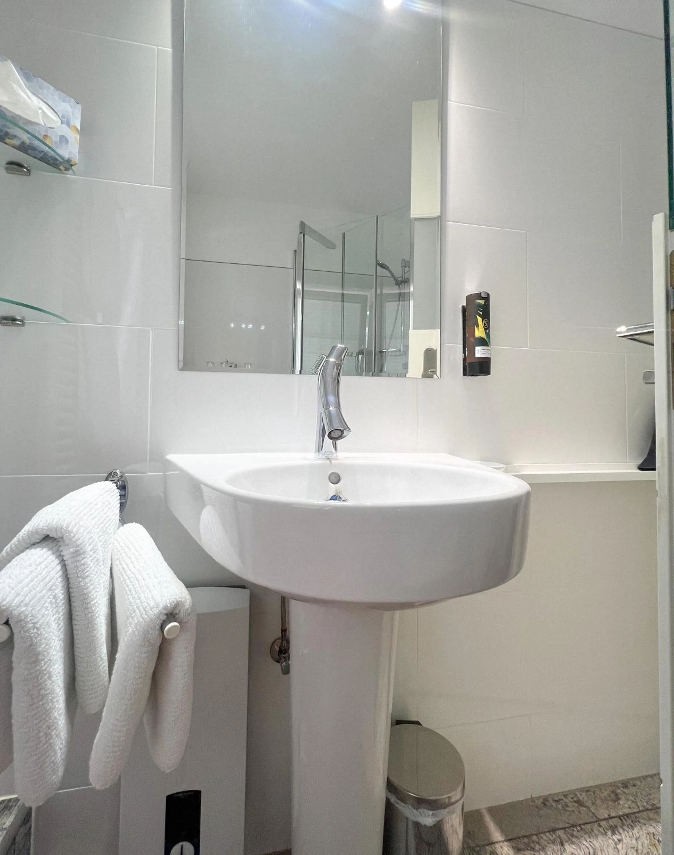 Bathroom in Hotel Service Apartments am Prinzenplatz - Superior