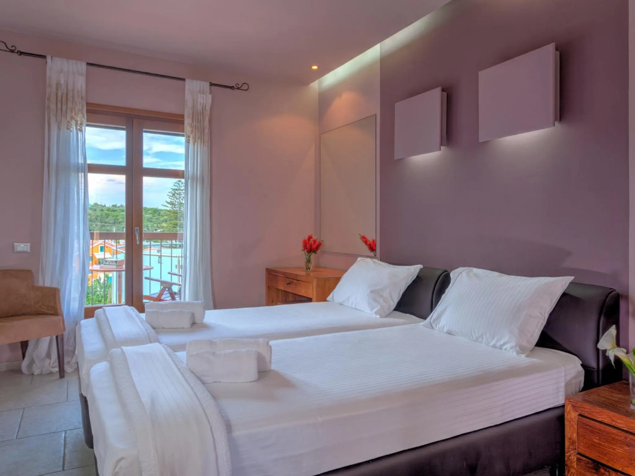 Photo of the whole room, Bed in Fiscardo Bay Hotel