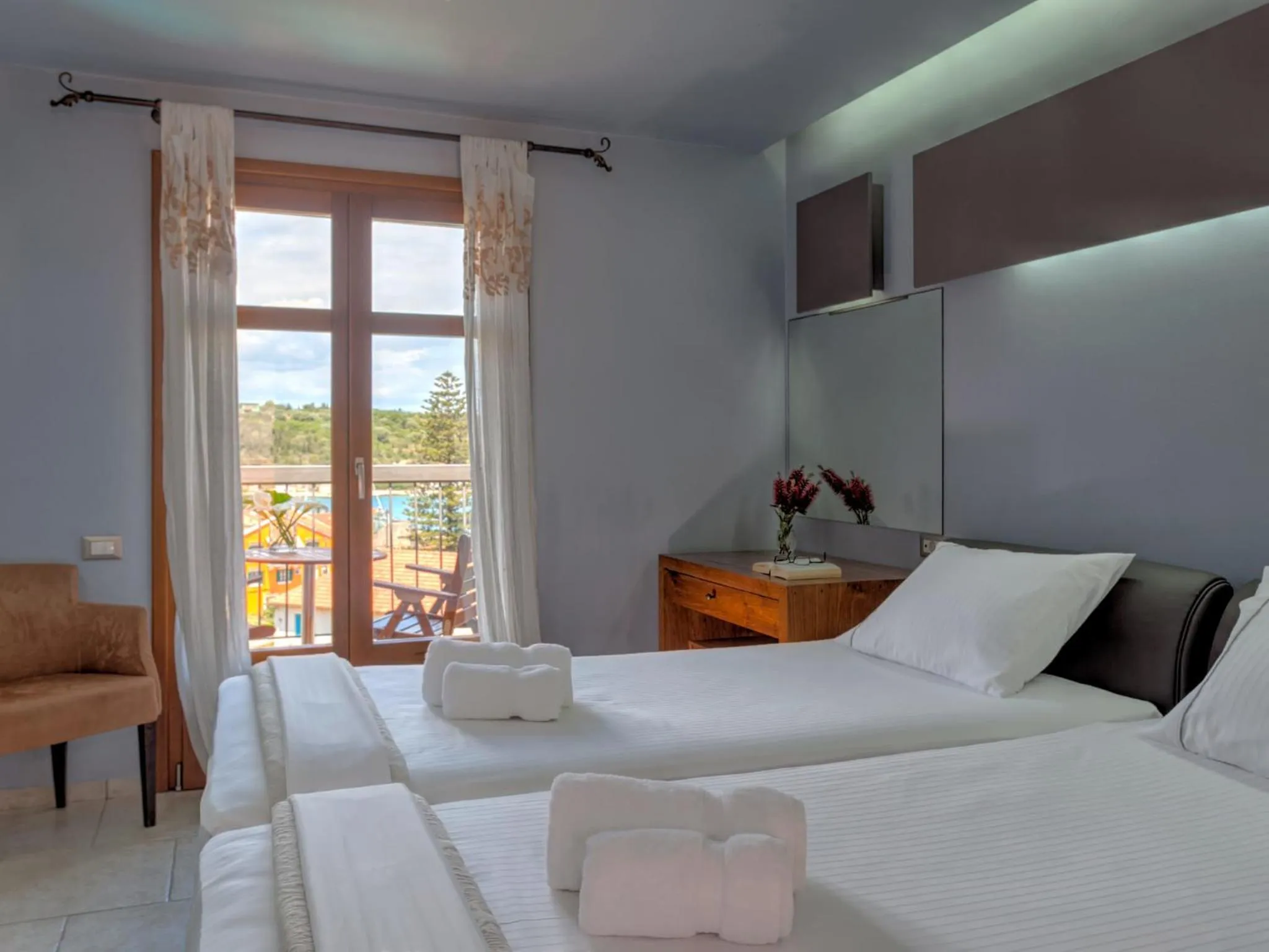 Photo of the whole room, Bed in Fiscardo Bay Hotel