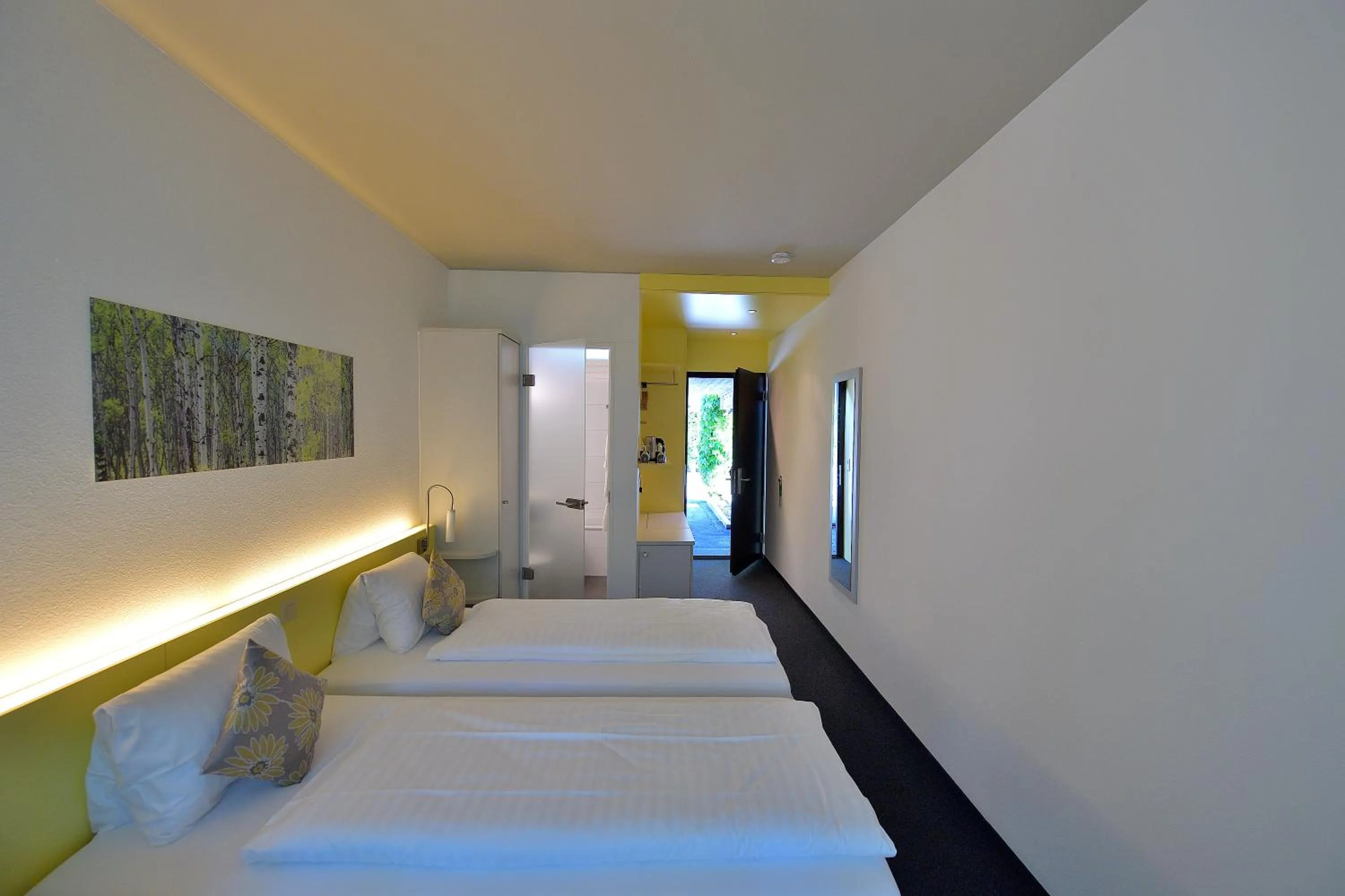 Photo of the whole room, Bed in Hotel Sommerau