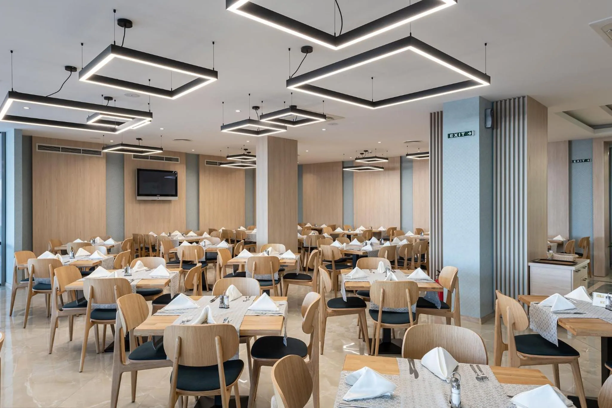 Restaurant/places to eat in Hotel Neptun Beach