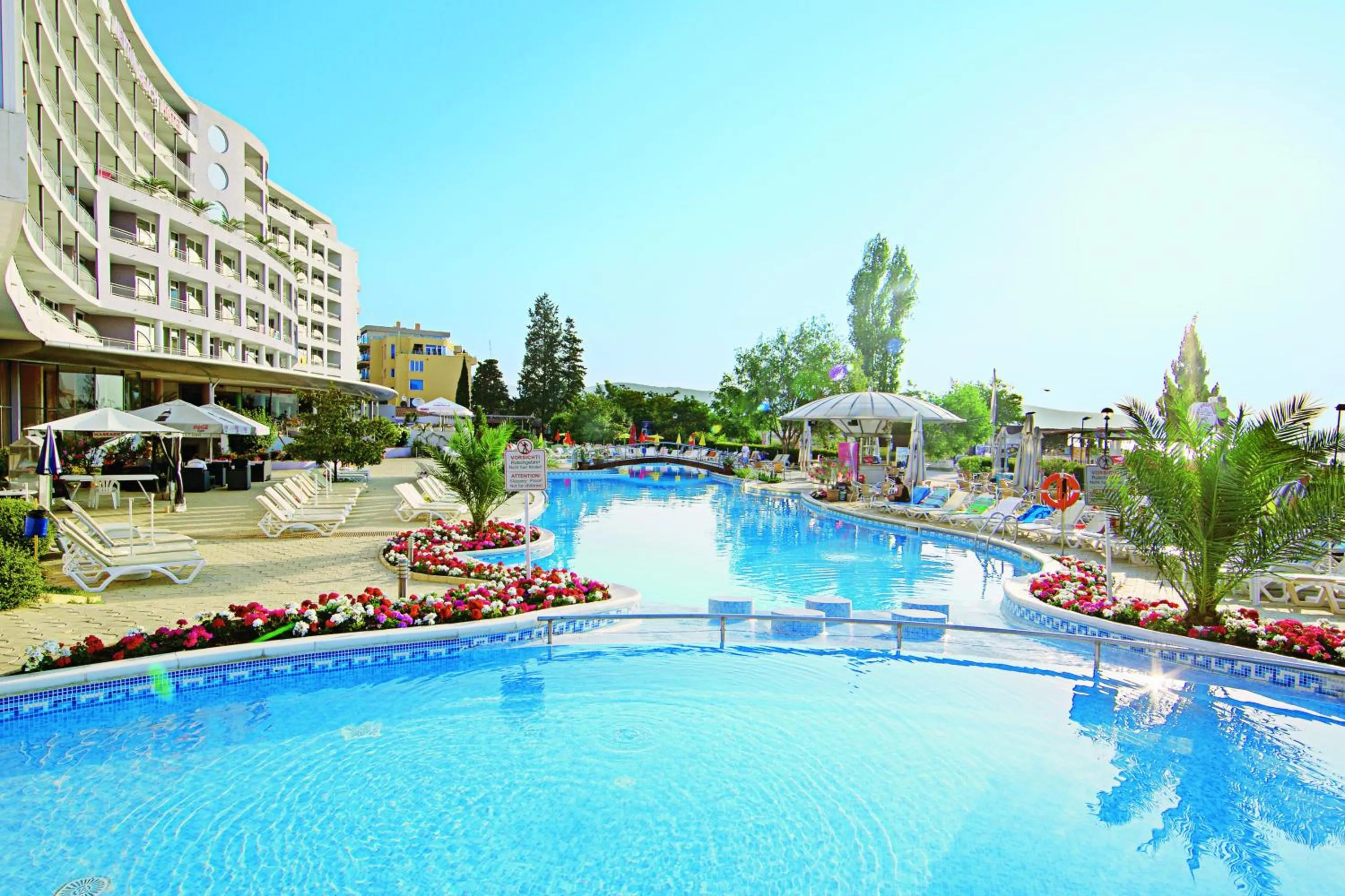 Swimming pool in Hotel Neptun Beach