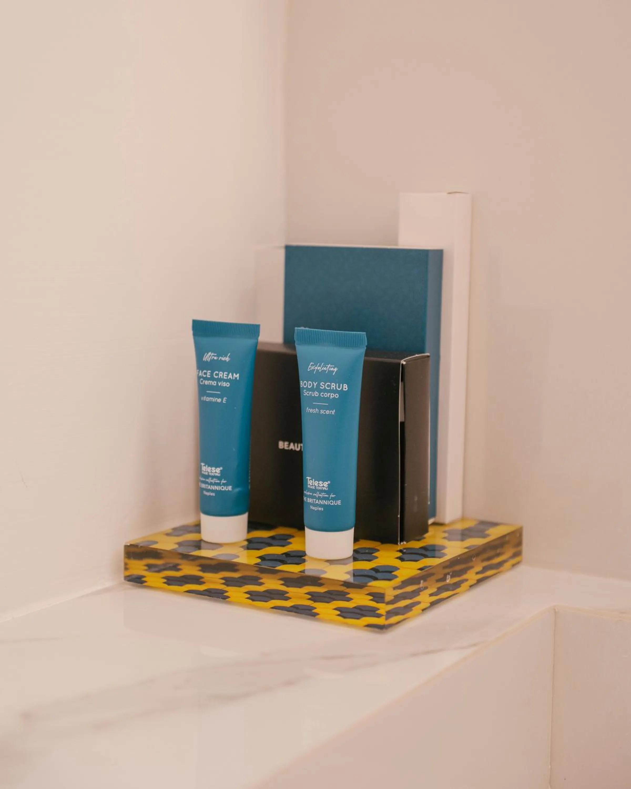 Bathroom in De Bonart Naples, Curio Collection By Hilton