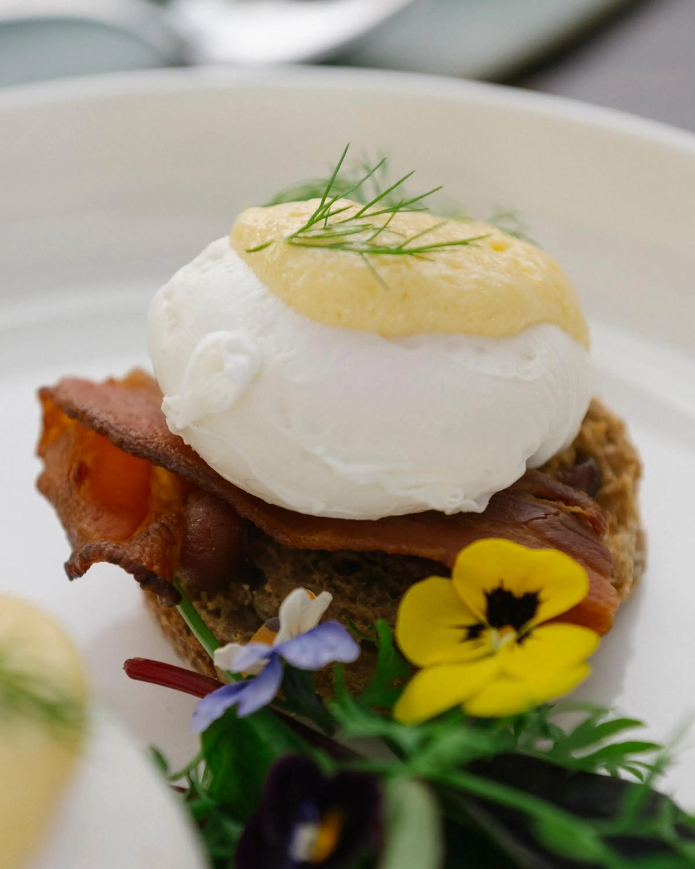 Breakfast in De Bonart Naples, Curio Collection By Hilton