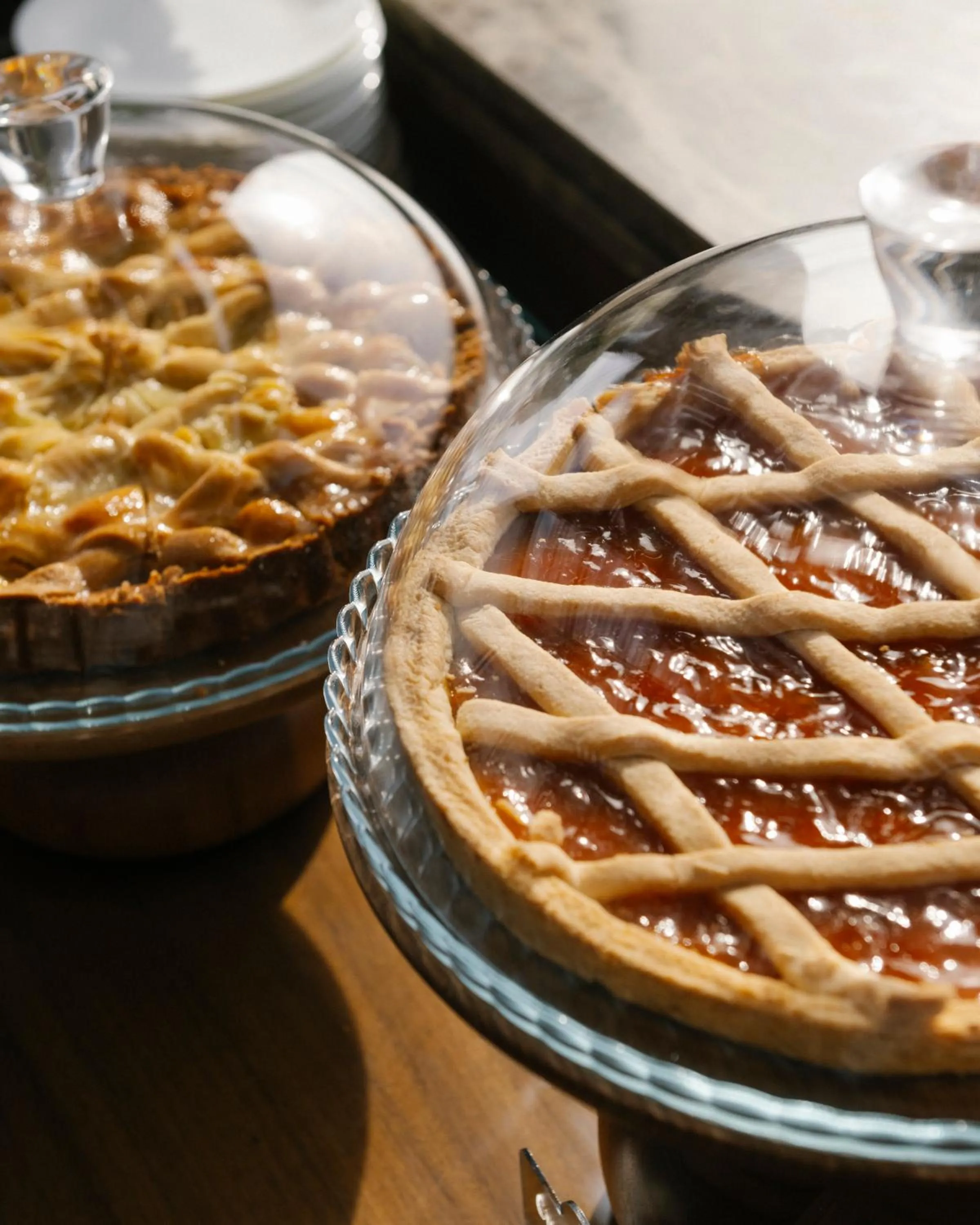 Breakfast in De Bonart Naples, Curio Collection By Hilton