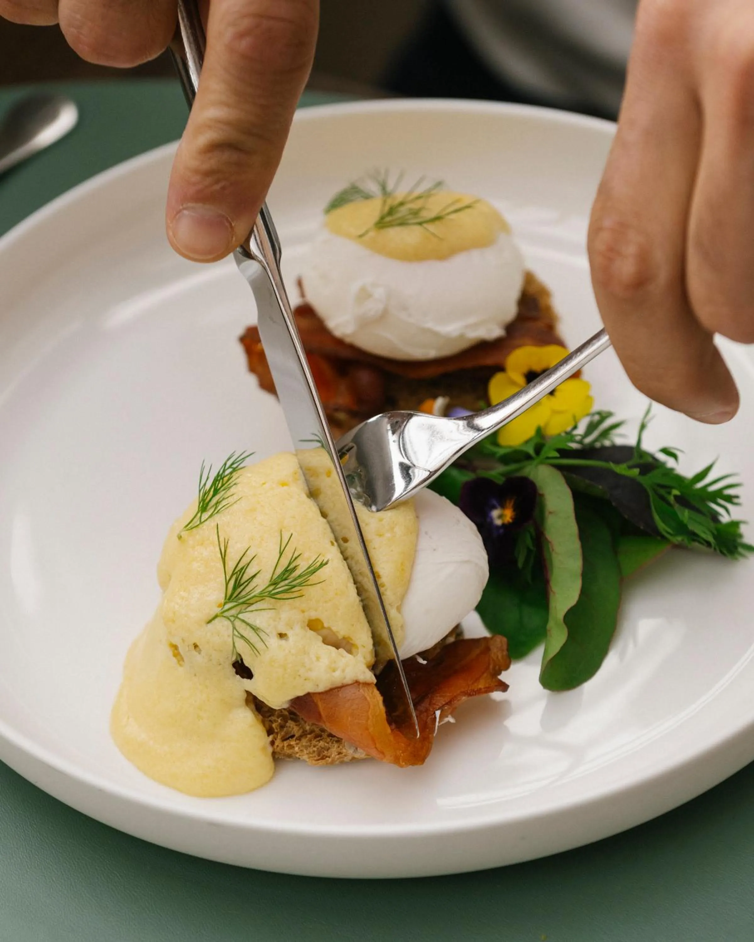 Restaurant/places to eat in De Bonart Naples, Curio Collection By Hilton