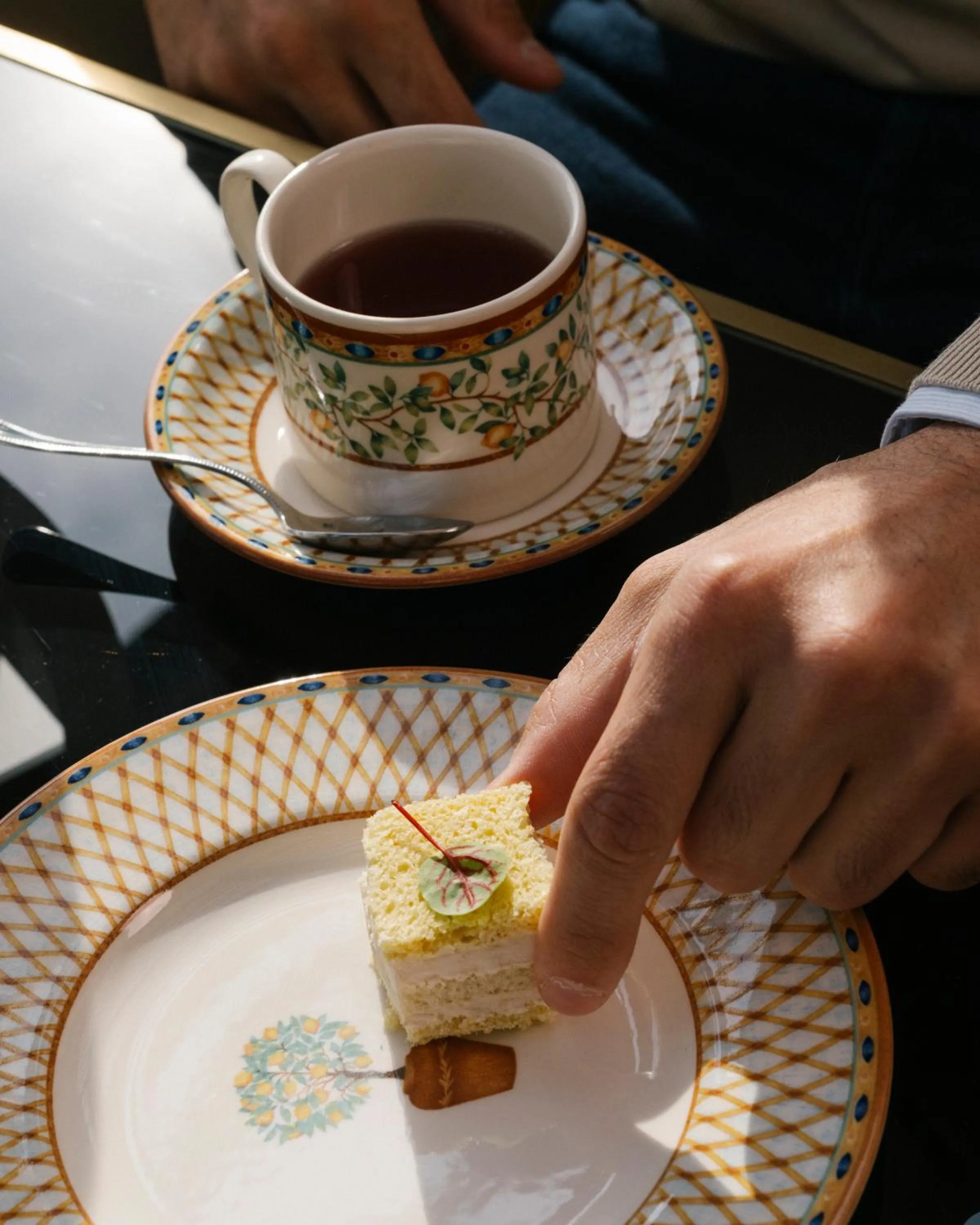 Breakfast in De Bonart Naples, Curio Collection By Hilton