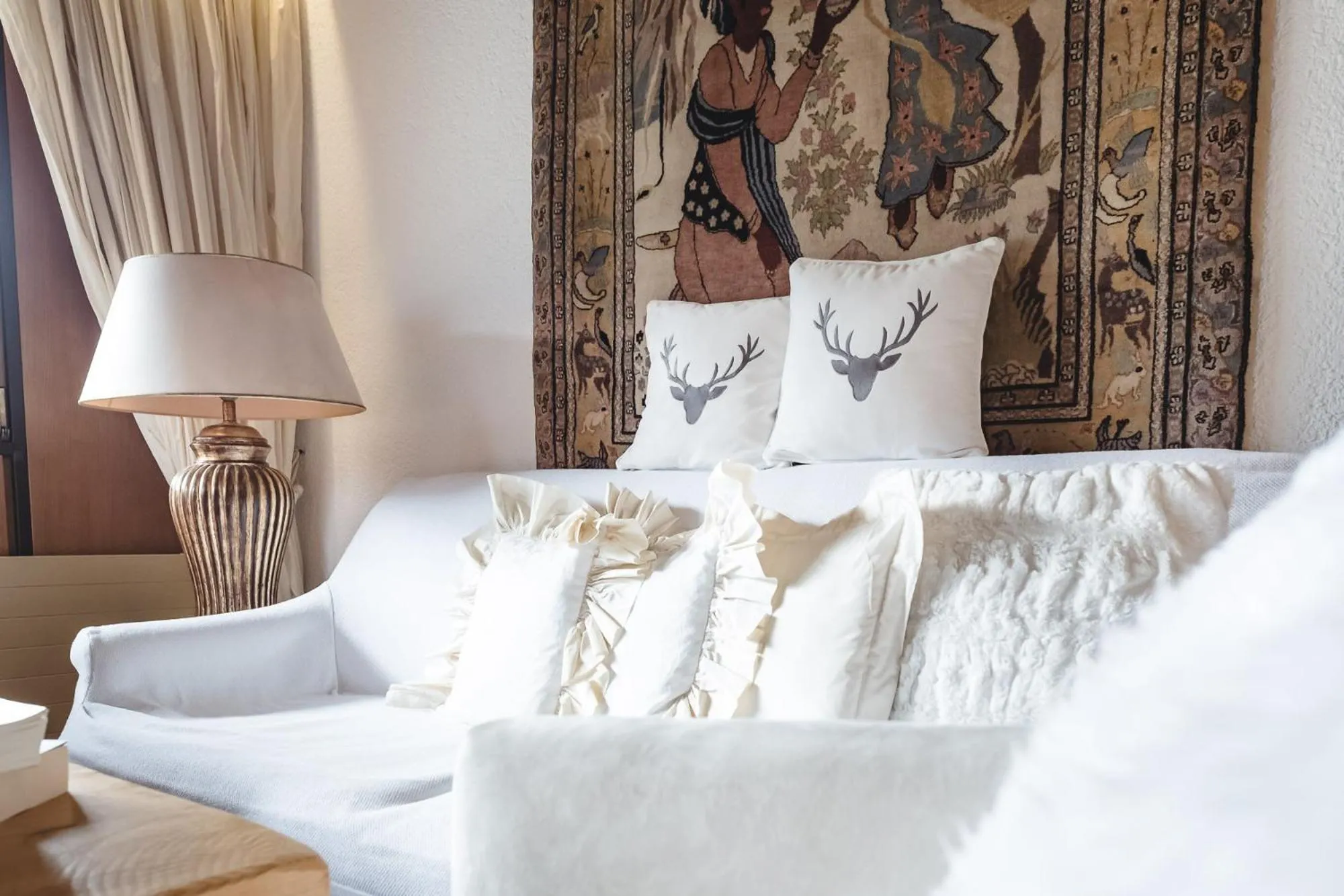 Seating area, Bed in Aktiv & Spa Hotel Alpenrose