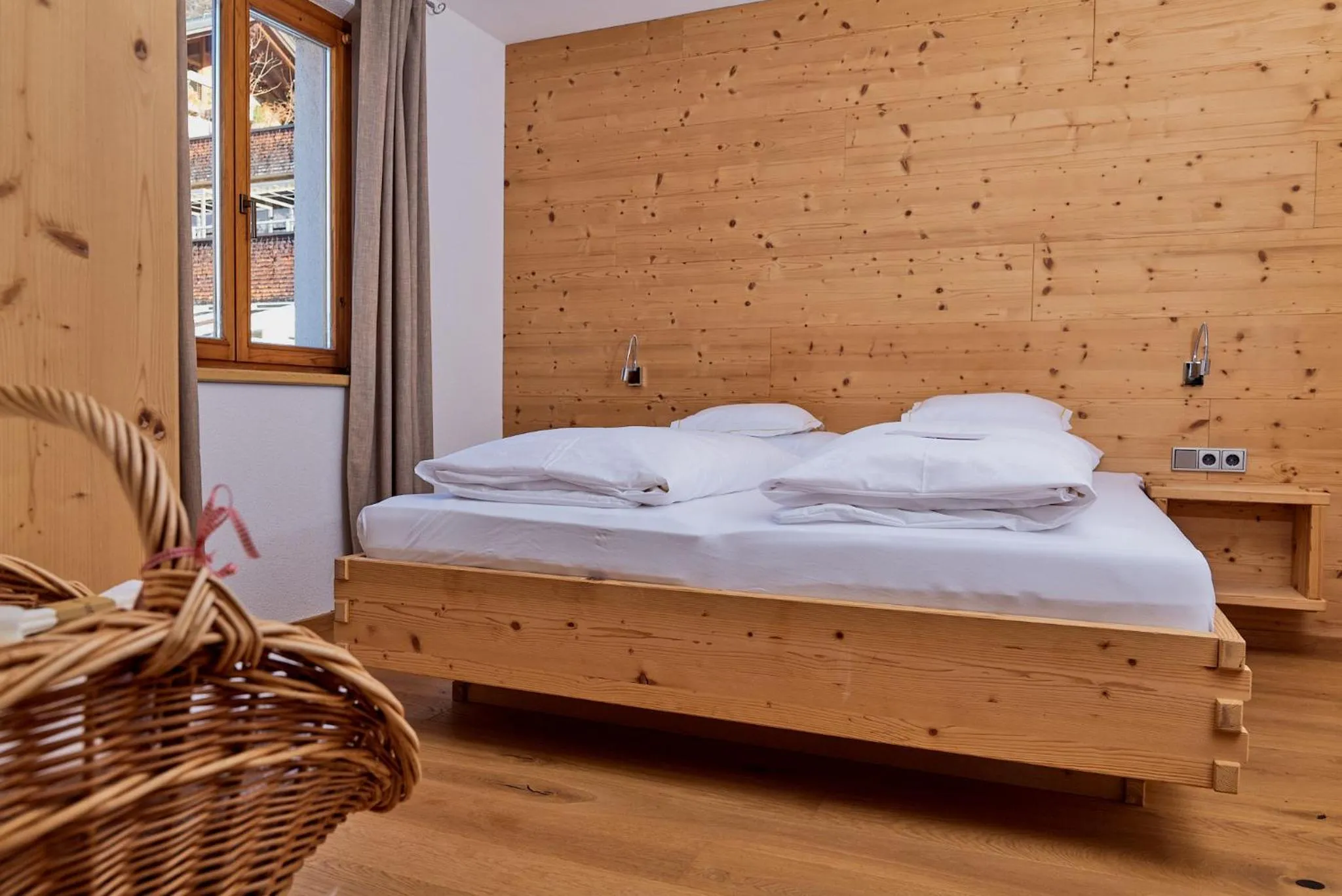 Three-Bedroom Apartment Annex in Aktiv & Spa Hotel Alpenrose