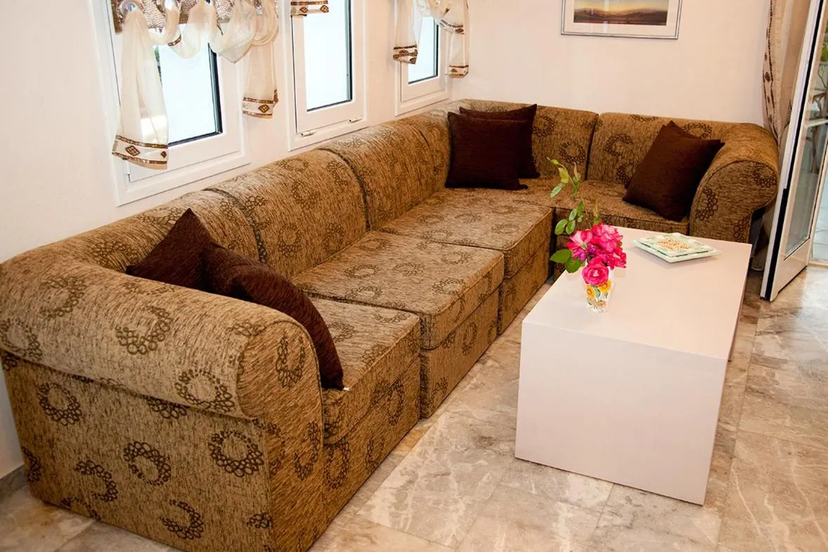 Living room in Anatoli Beach Hotel