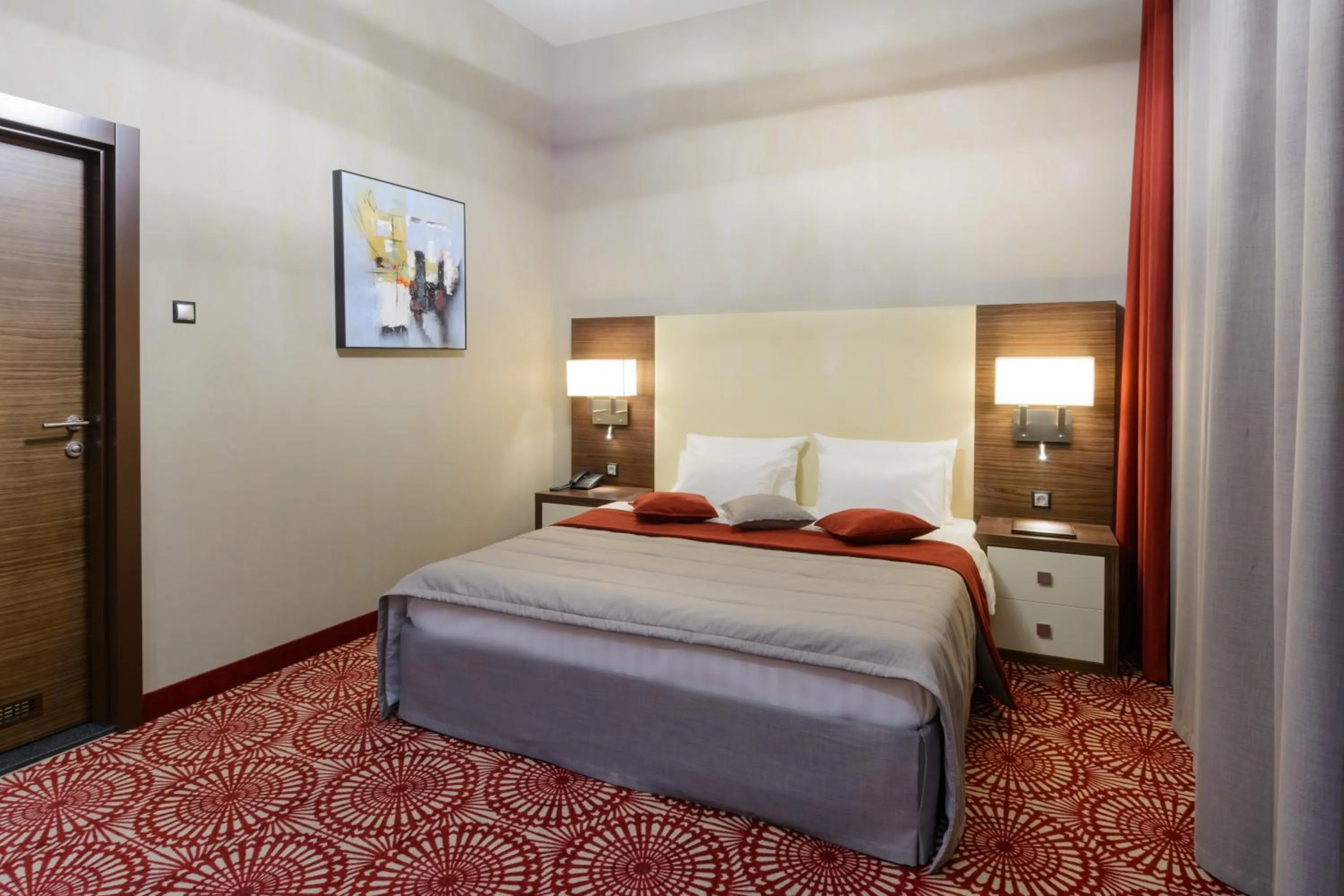 Photo of the whole room, Bed in Hotel Senator