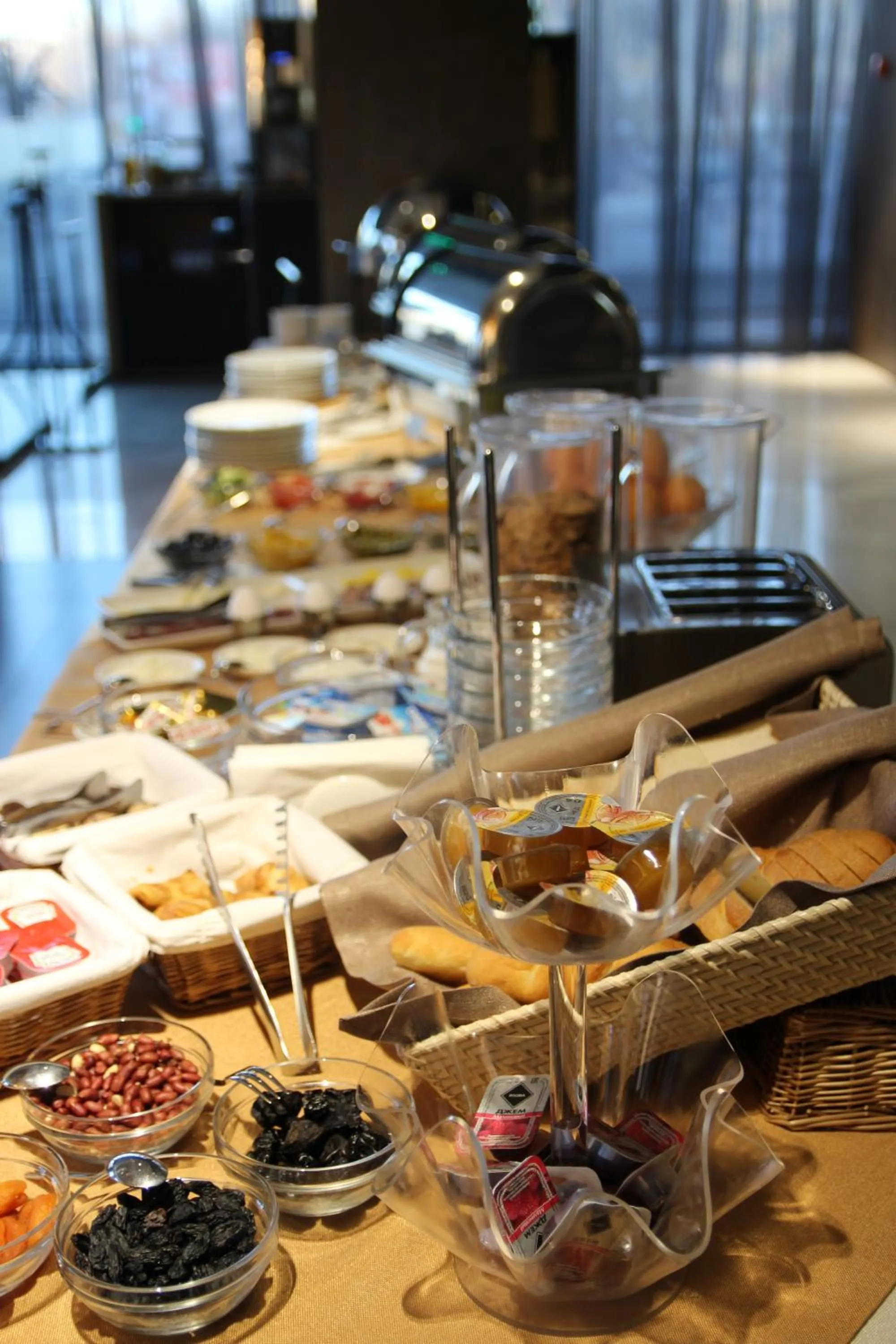 Buffet breakfast in Hotel Senator